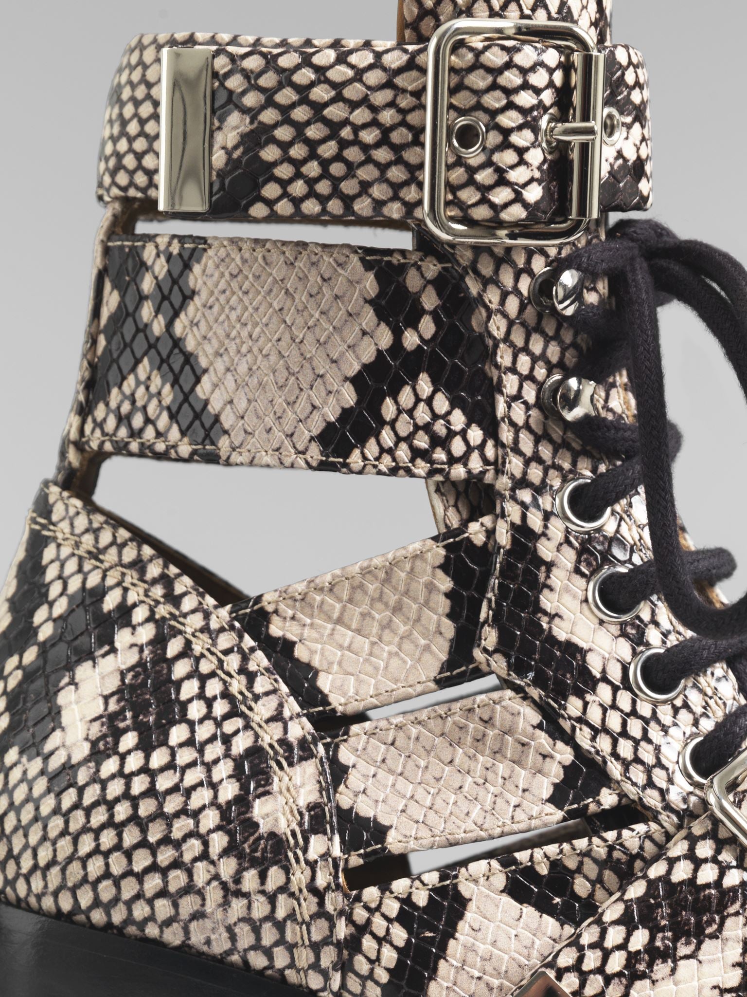Bottines Rylee ajourées en cuir - Gold