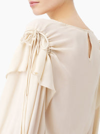 Blouse en soie mélangée avec détails de volants - Angora Beige