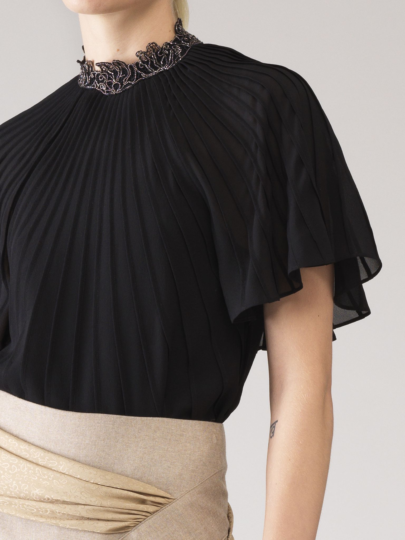 Top cape en soie - Noir