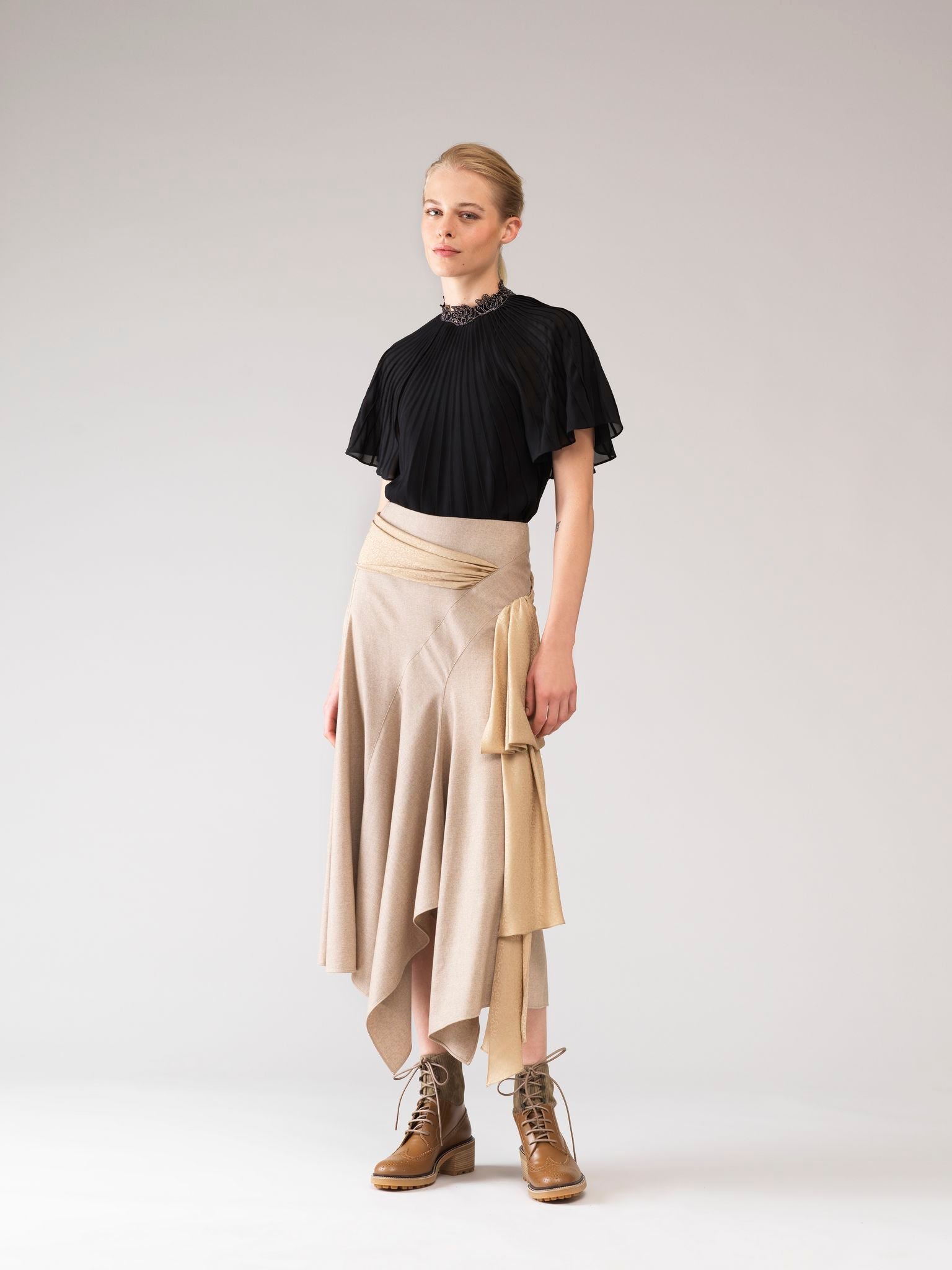 Top cape en soie - Noir