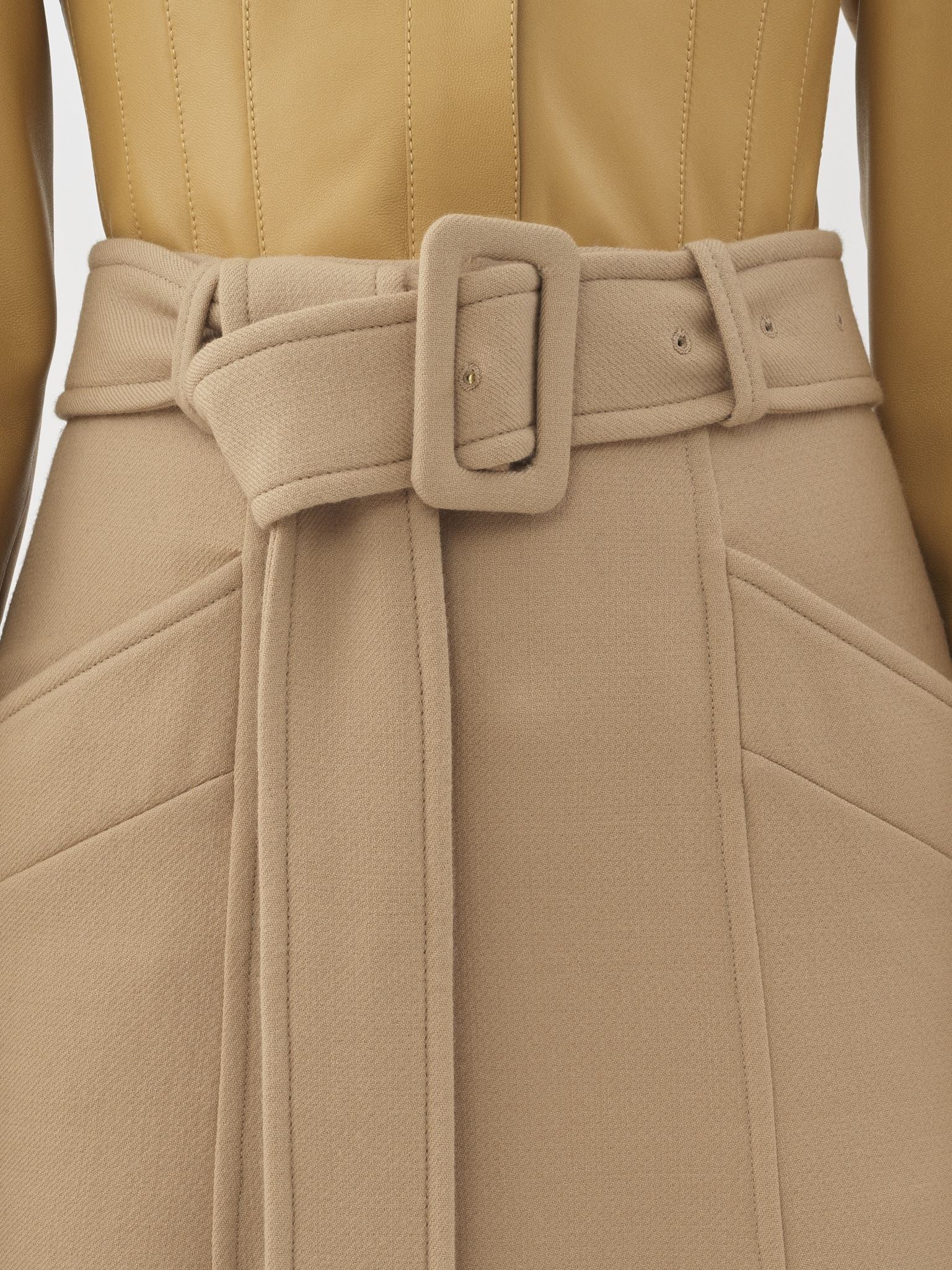 Jupe midi ceinturé en laine - Pearl Beige