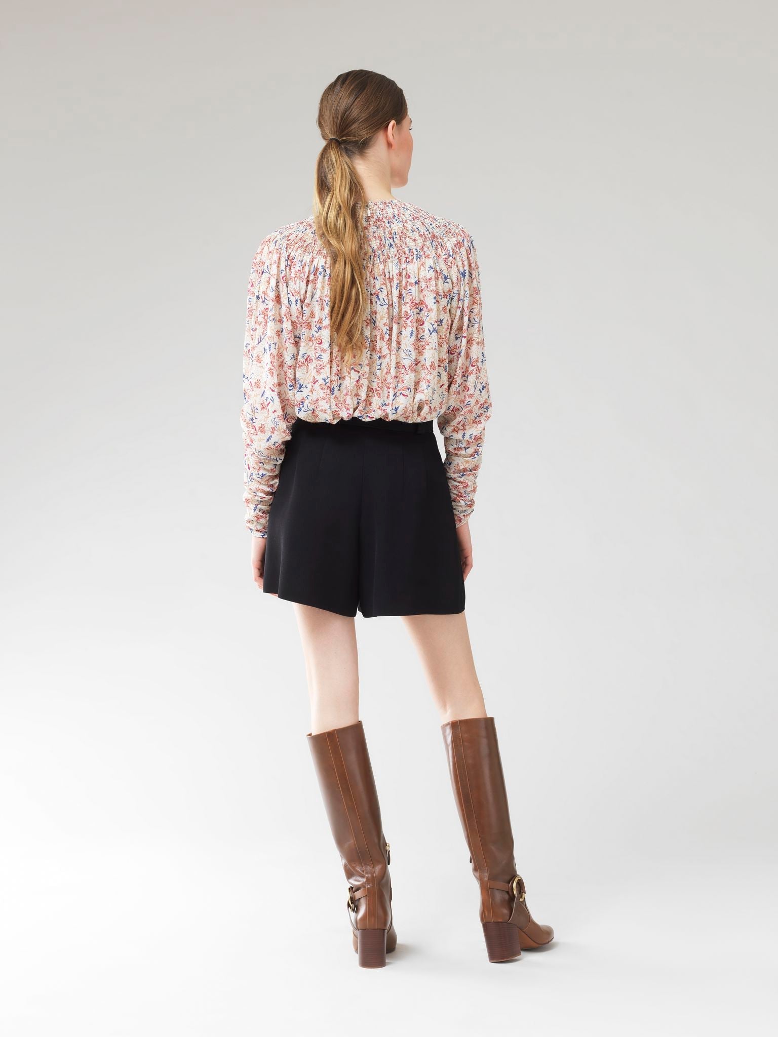 Blouse smockée en soie - White Pink