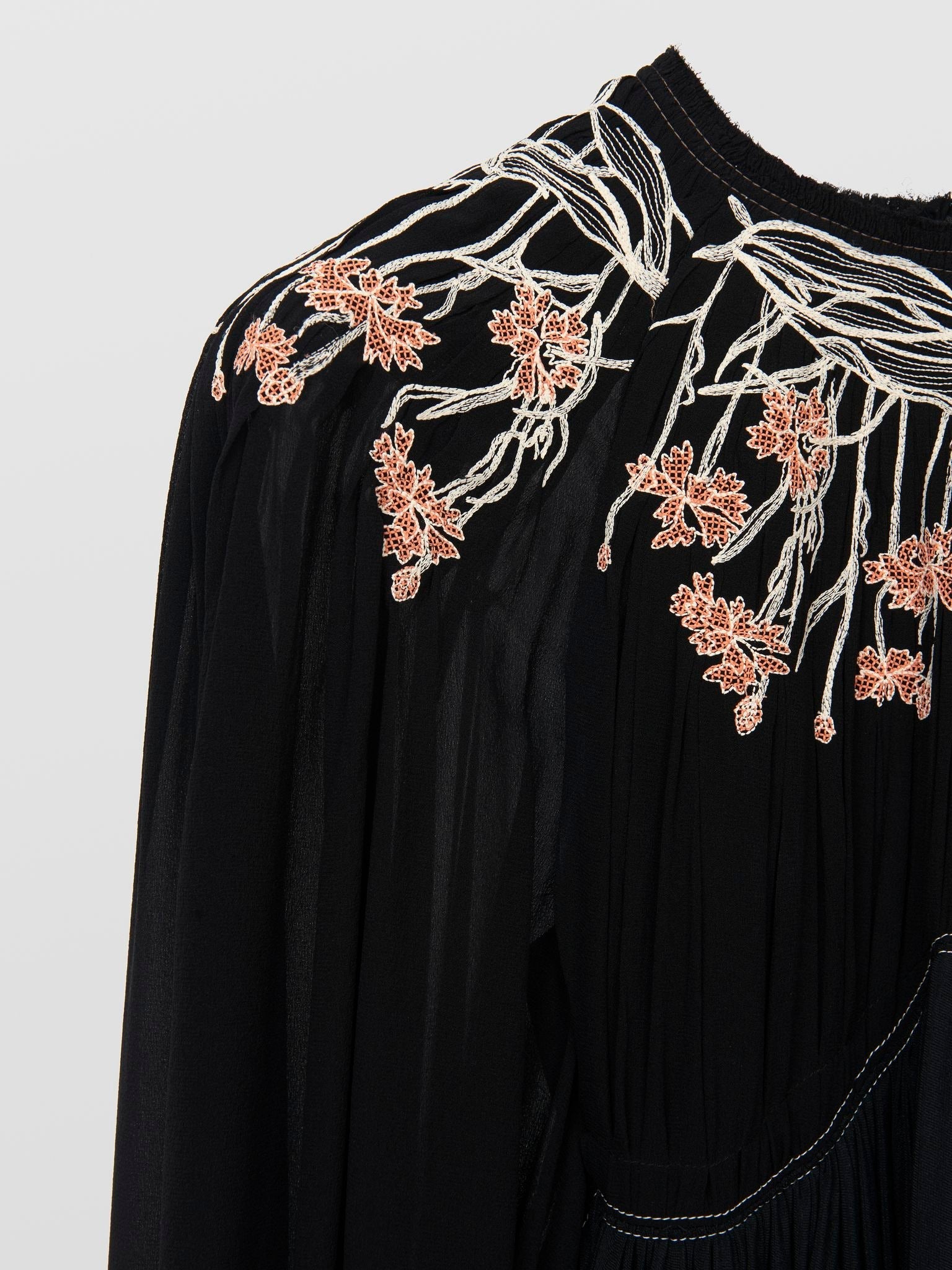 Robe brodée en soie - Noir