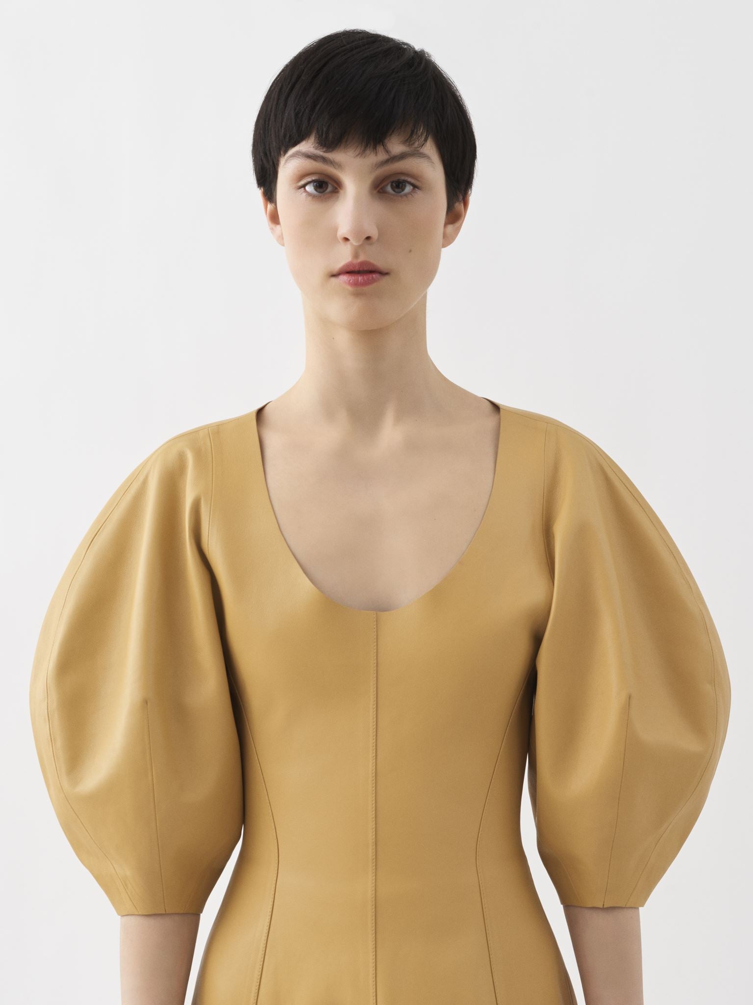 Robe midi corset en cuir - Soleil de Septembre