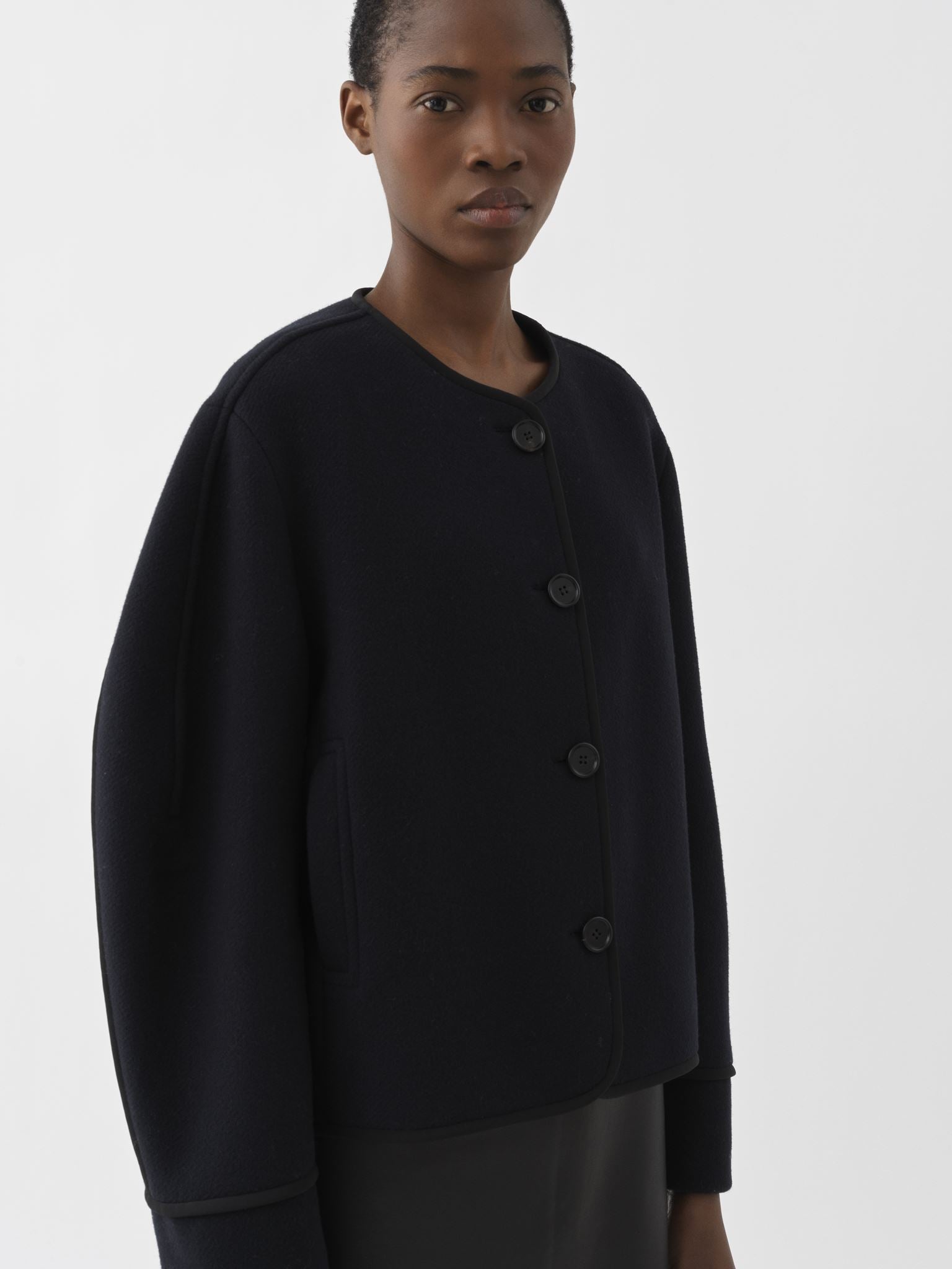 Veste courte manches ballon en laine - Marine