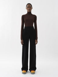 Pull ajusté à col roulé en laine - Rosewood Brown