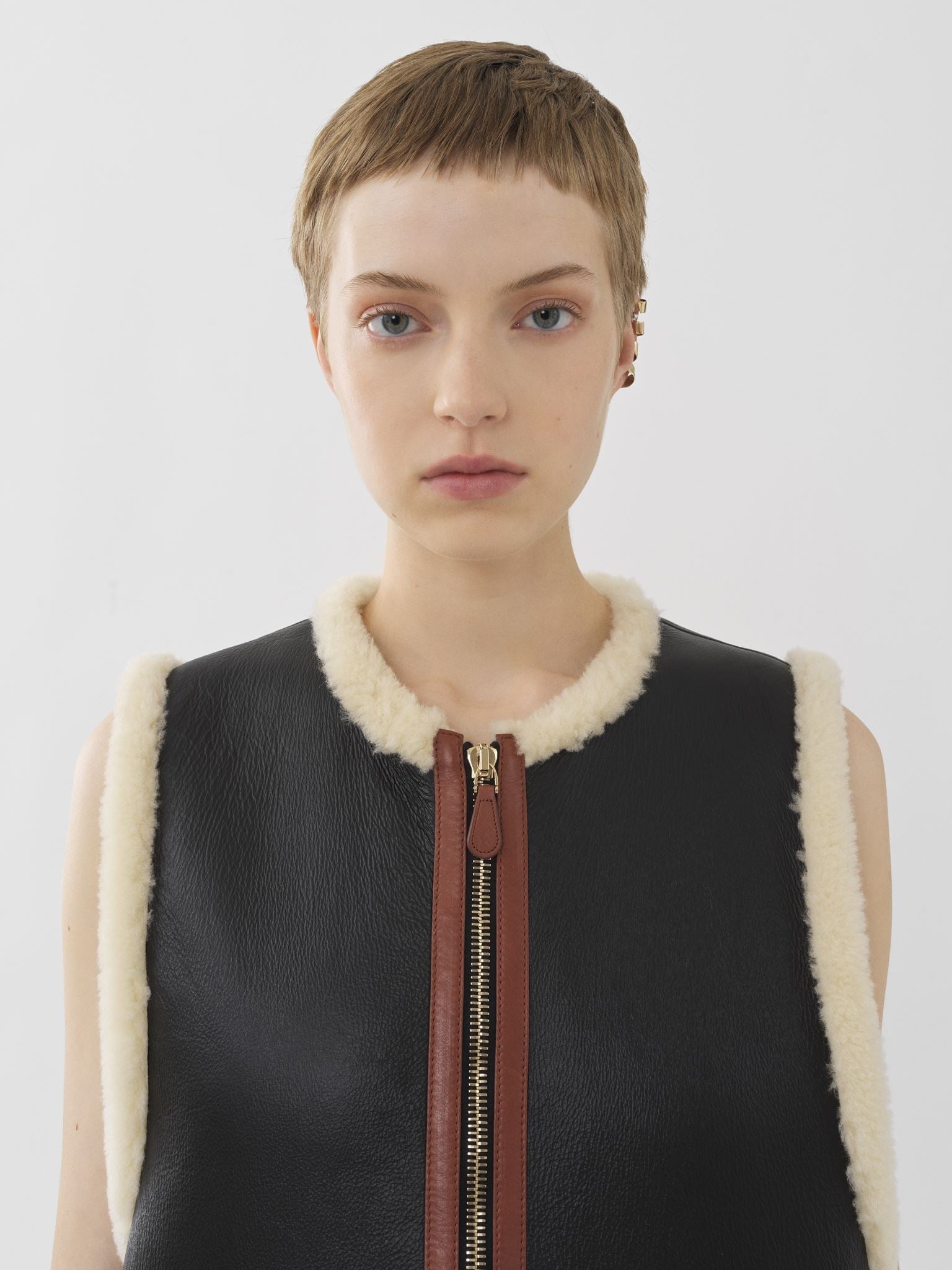 Veste aviateur sans manches avec jeu de textures en cuir - Noir