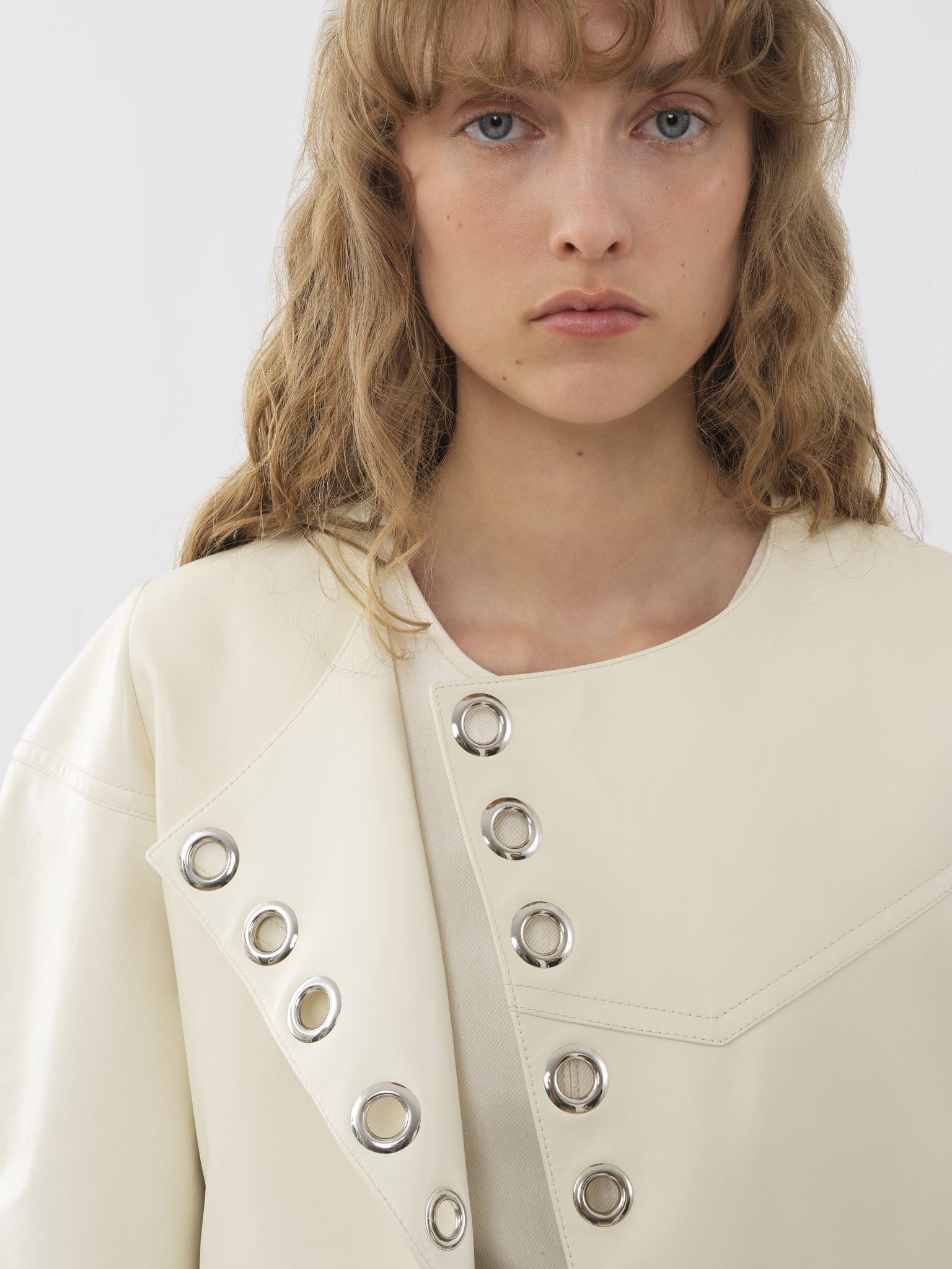 Veste courte ouverte en soie - Éden Blanc