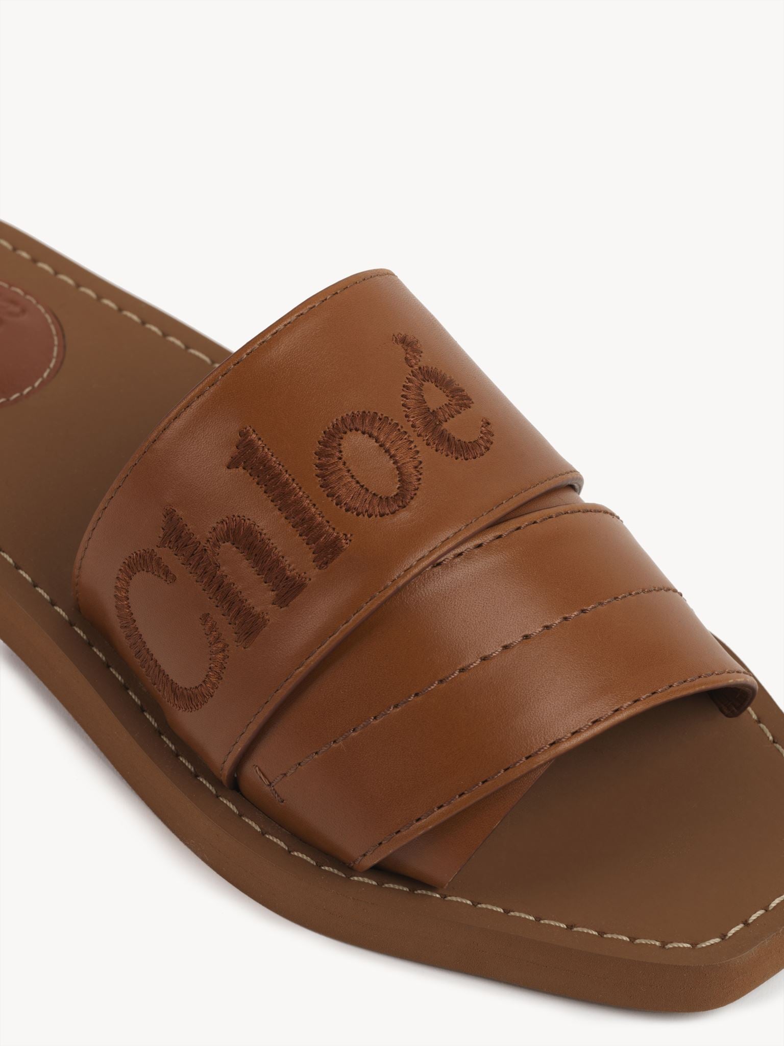 Mules plates Woody en cuir - Caramelo