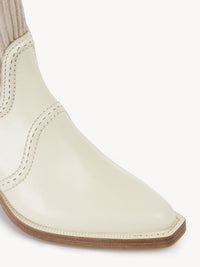 Bottines texanes effet chaussette Nellie en cuir - Eggshell