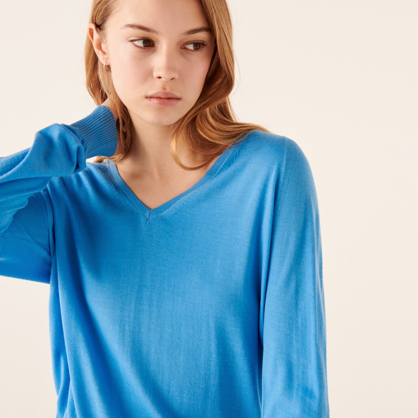 Pull à col V oversize en laine superfine - Pacific Blue
