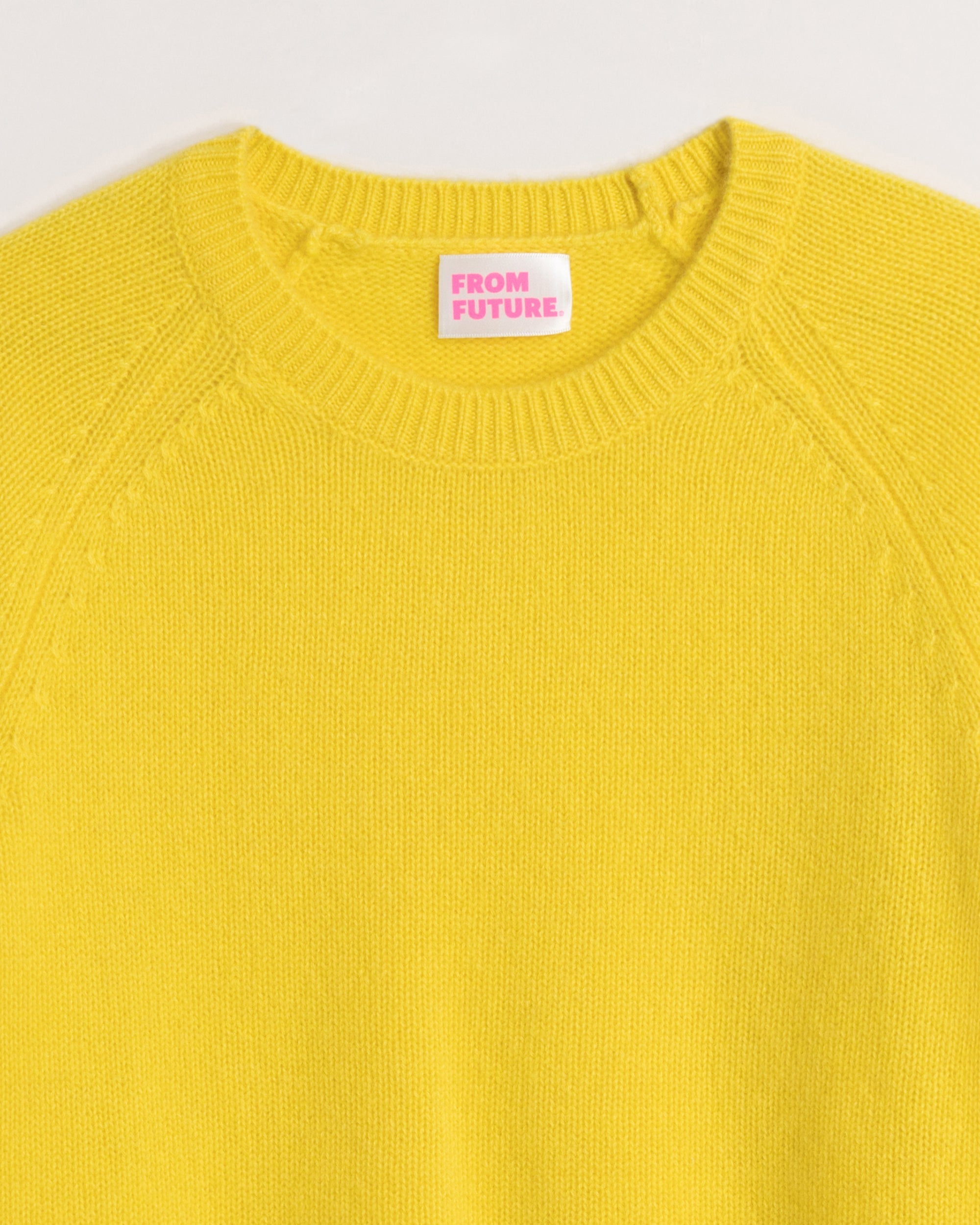 Pull court à col rond fin en cachemire - Winter Yellow