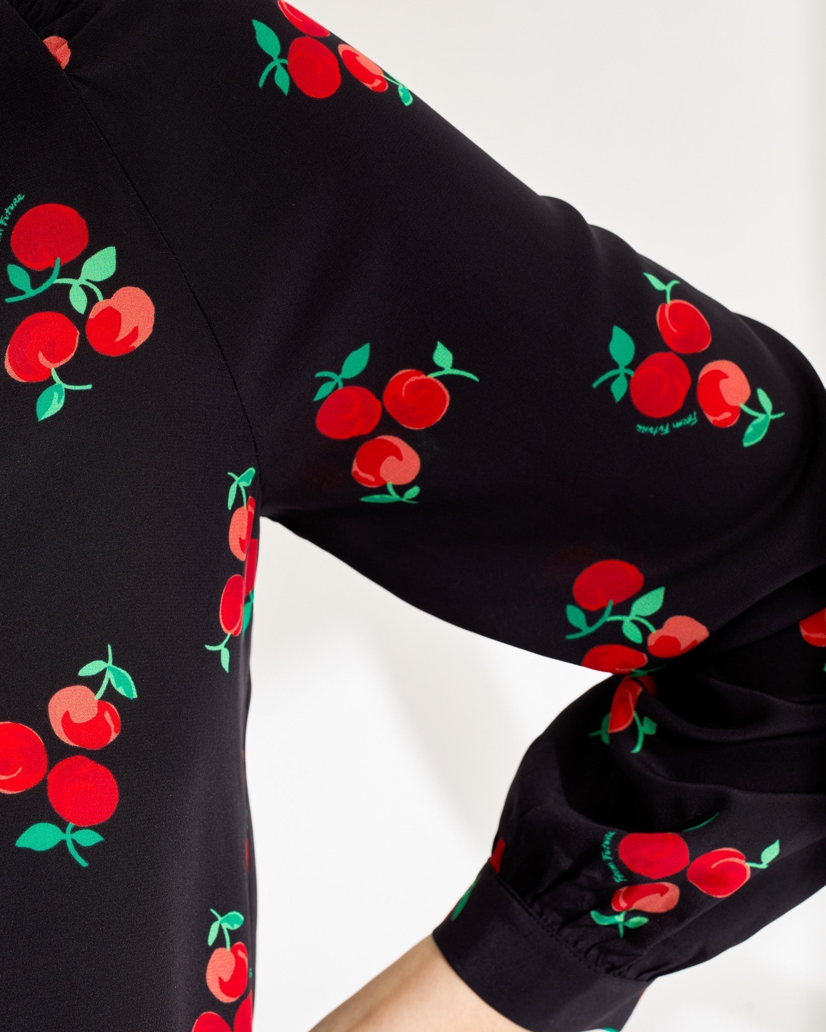 Robe courte Andrea en soie - Black Cherry