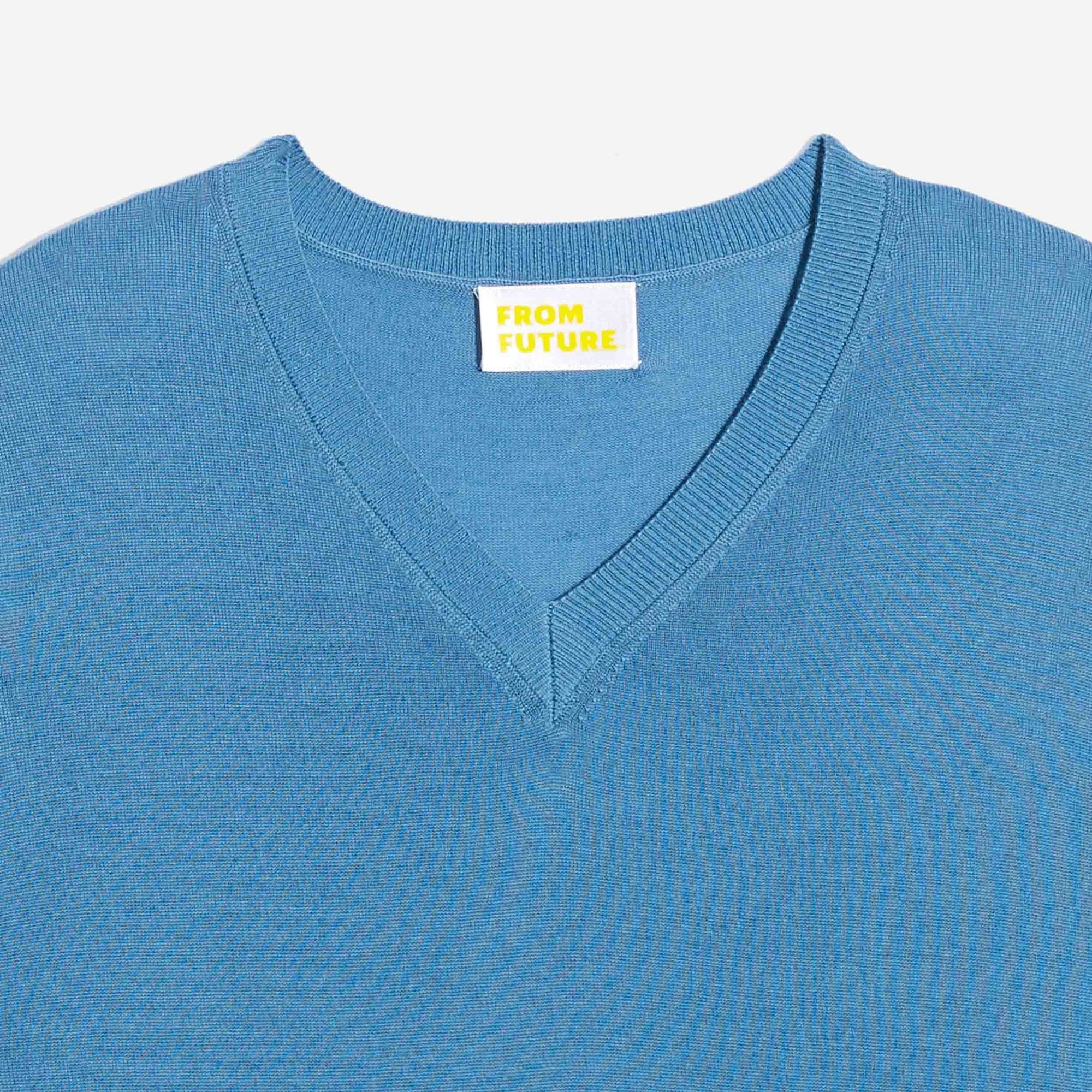 Pull à col V en laine superfine - Pastel Blue