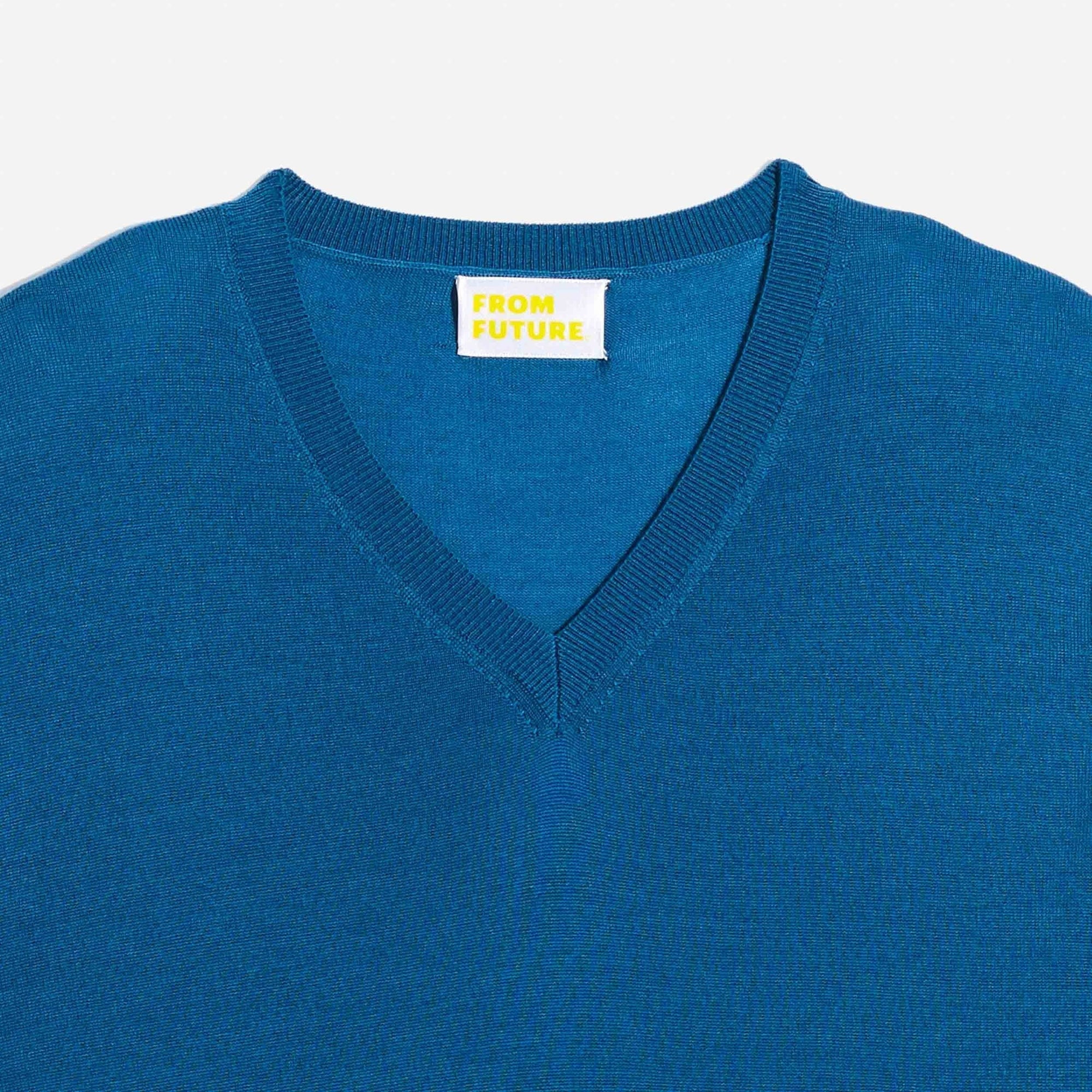 Pull à col V en laine superfine - Petrol Blue