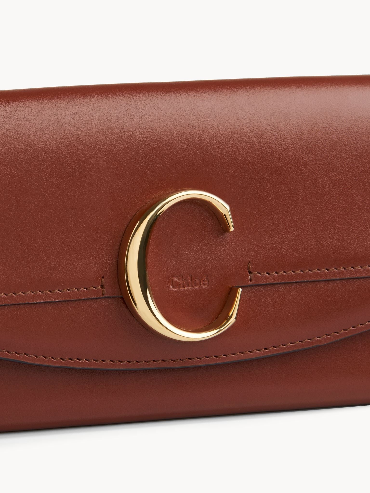 Portefeuille long à rabat Chloé C en cuir - Sepia Brown