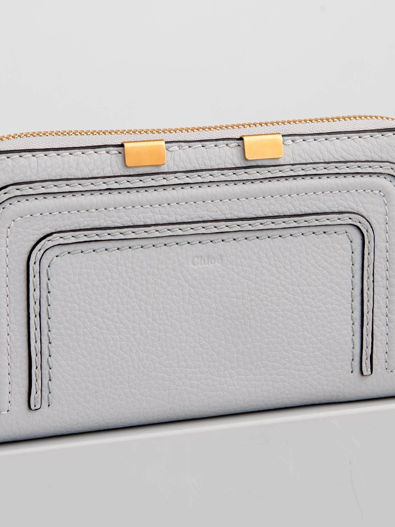 Portefeuille long zippé Marcie en cuir - Light Cloud