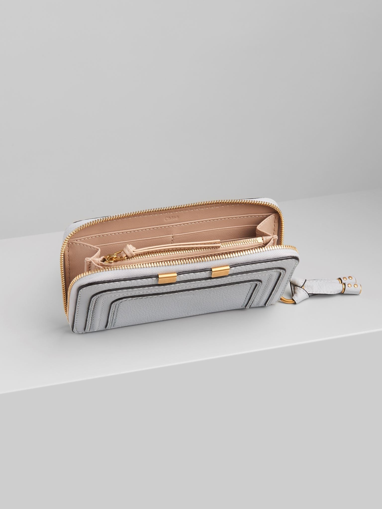 Portefeuille long zippé Marcie en cuir - Light Cloud
