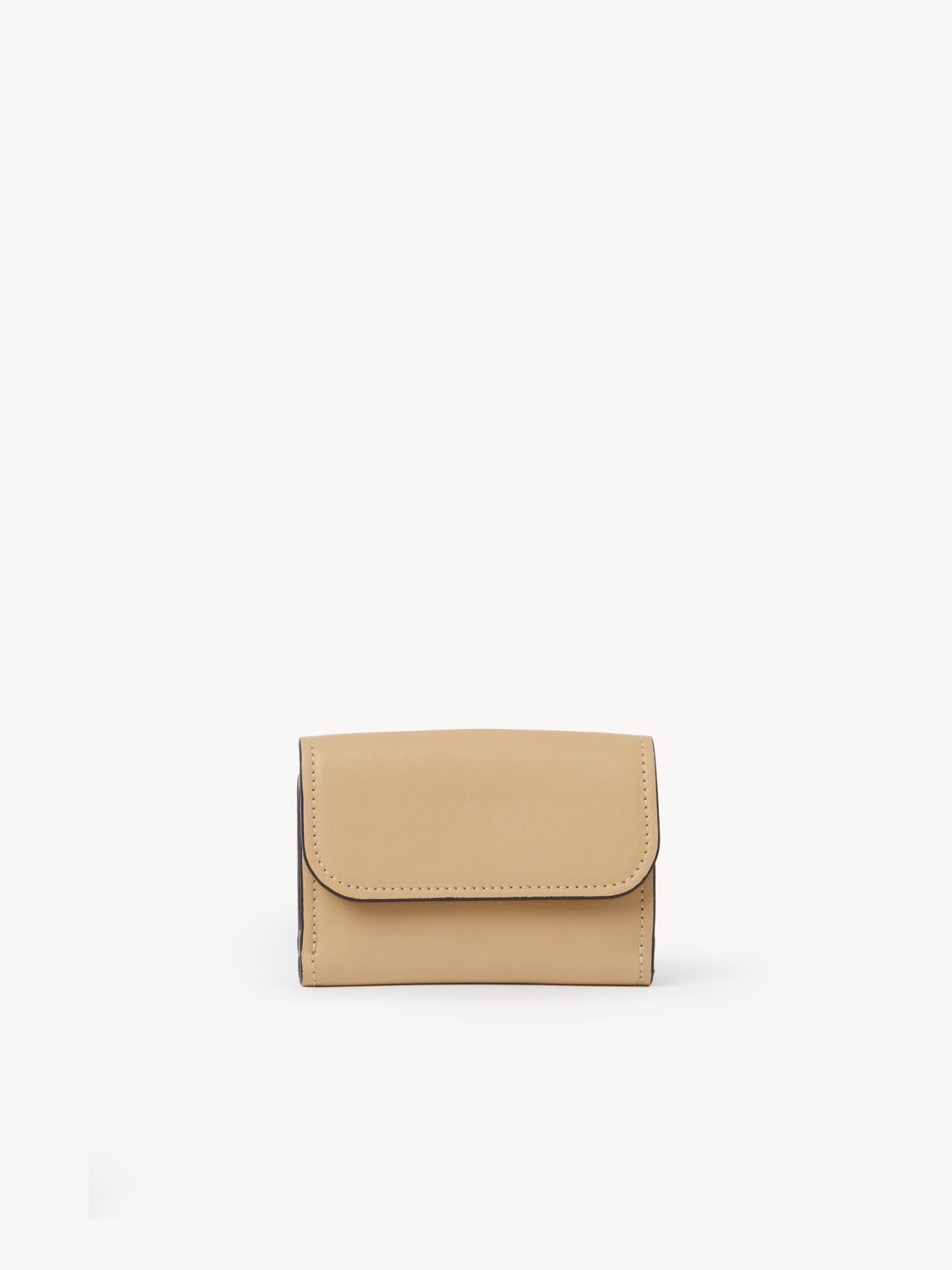 Mini portefeuille à trois volets Alphabet en cuir - Soft Tan