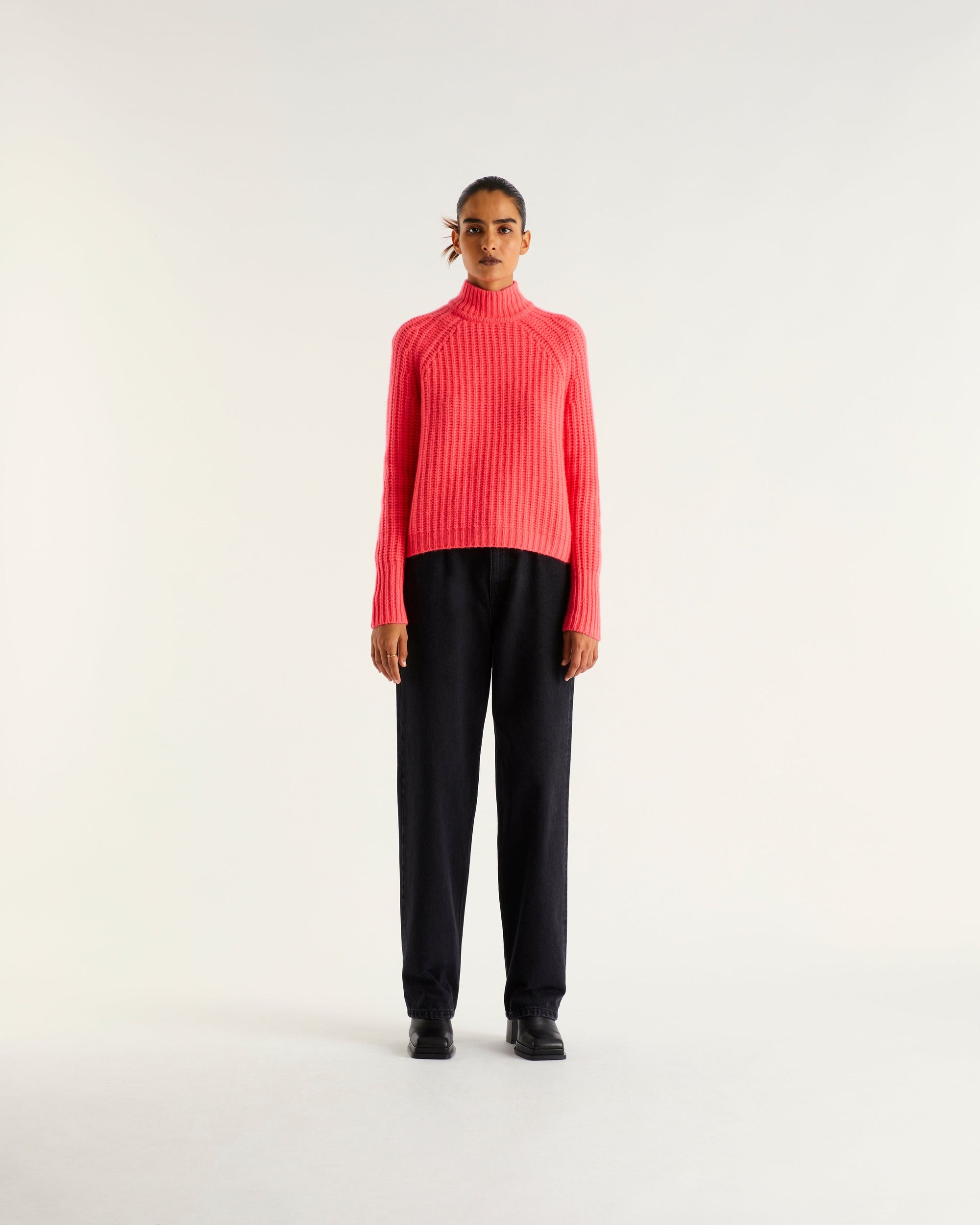 Pull à col montant à côtes anglaises en cachemire - Neon Pink