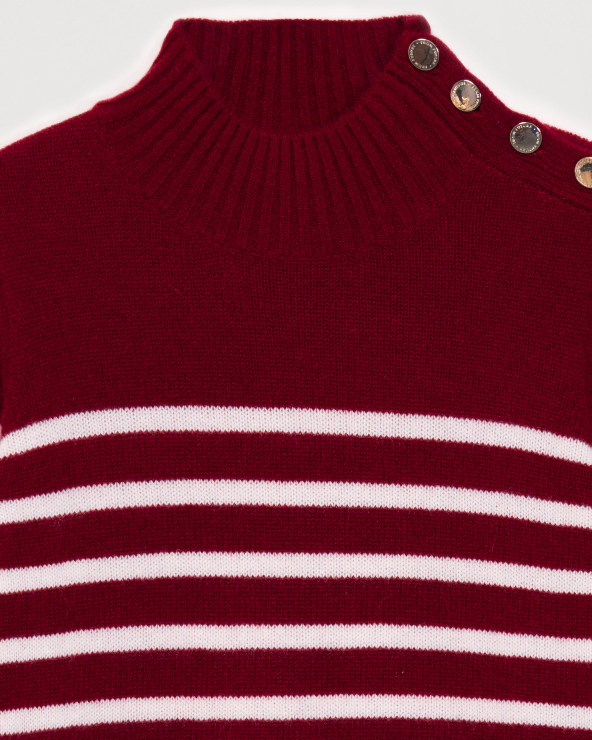 Pull marinière à col montant à bouton en cachemire - Prune