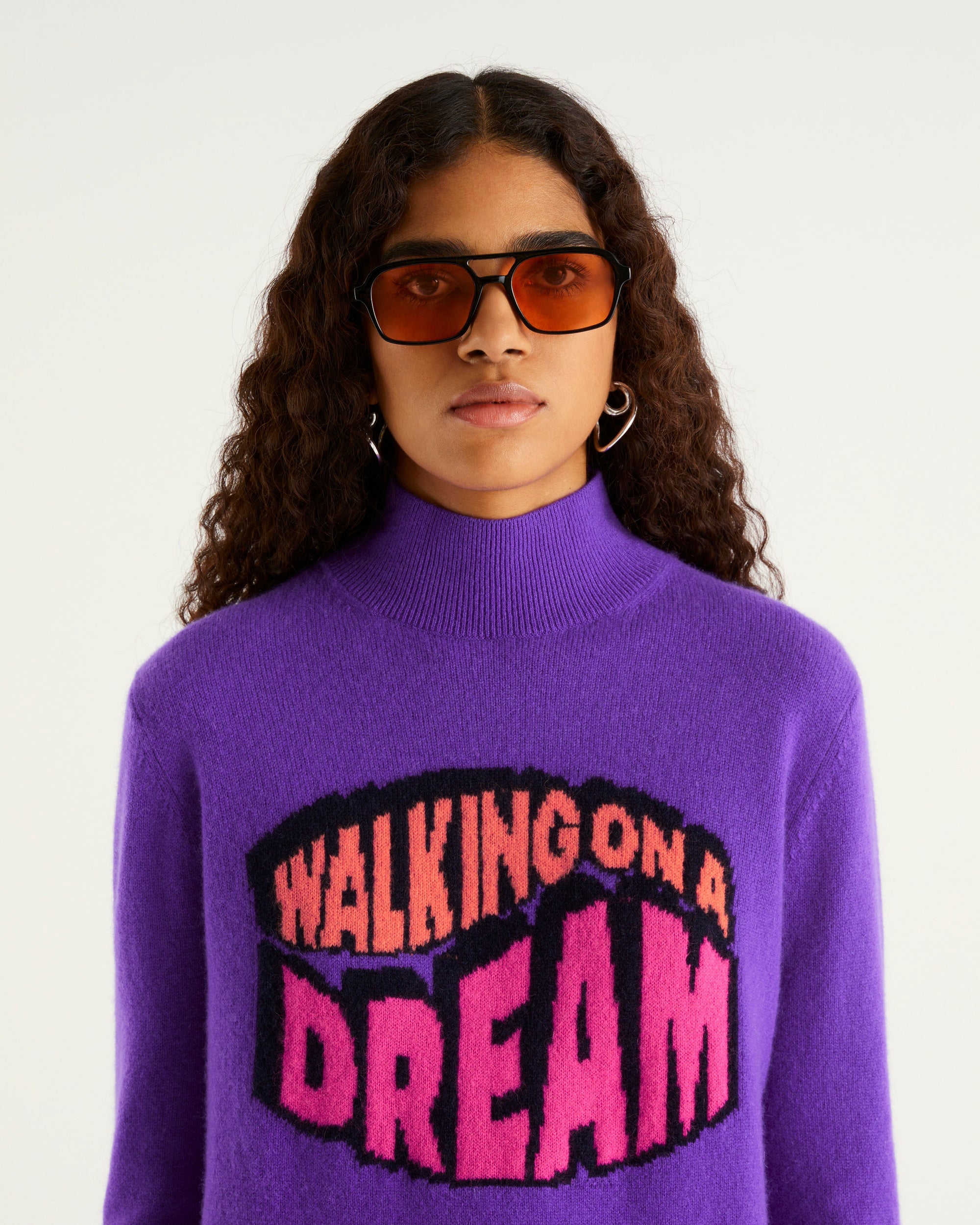 Pull à col montant oversize Walking en cachemire - Neon Purple