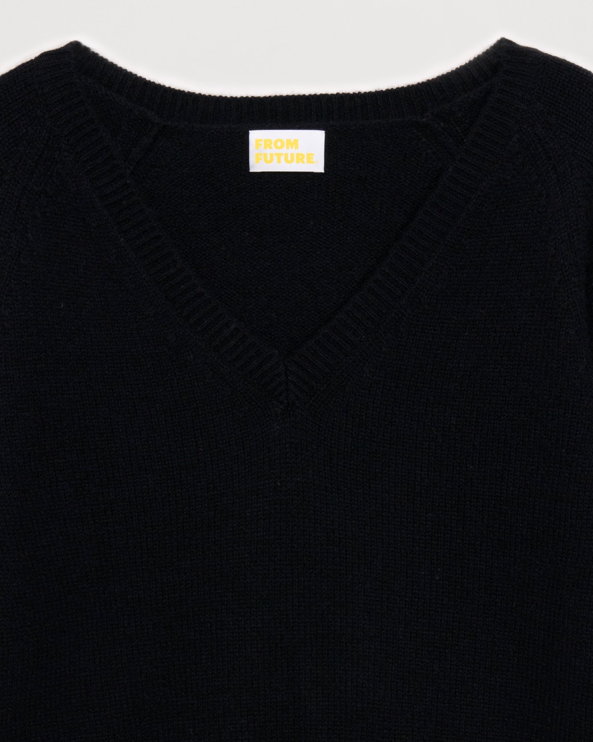 Pull court à col V en cachemire - Black
