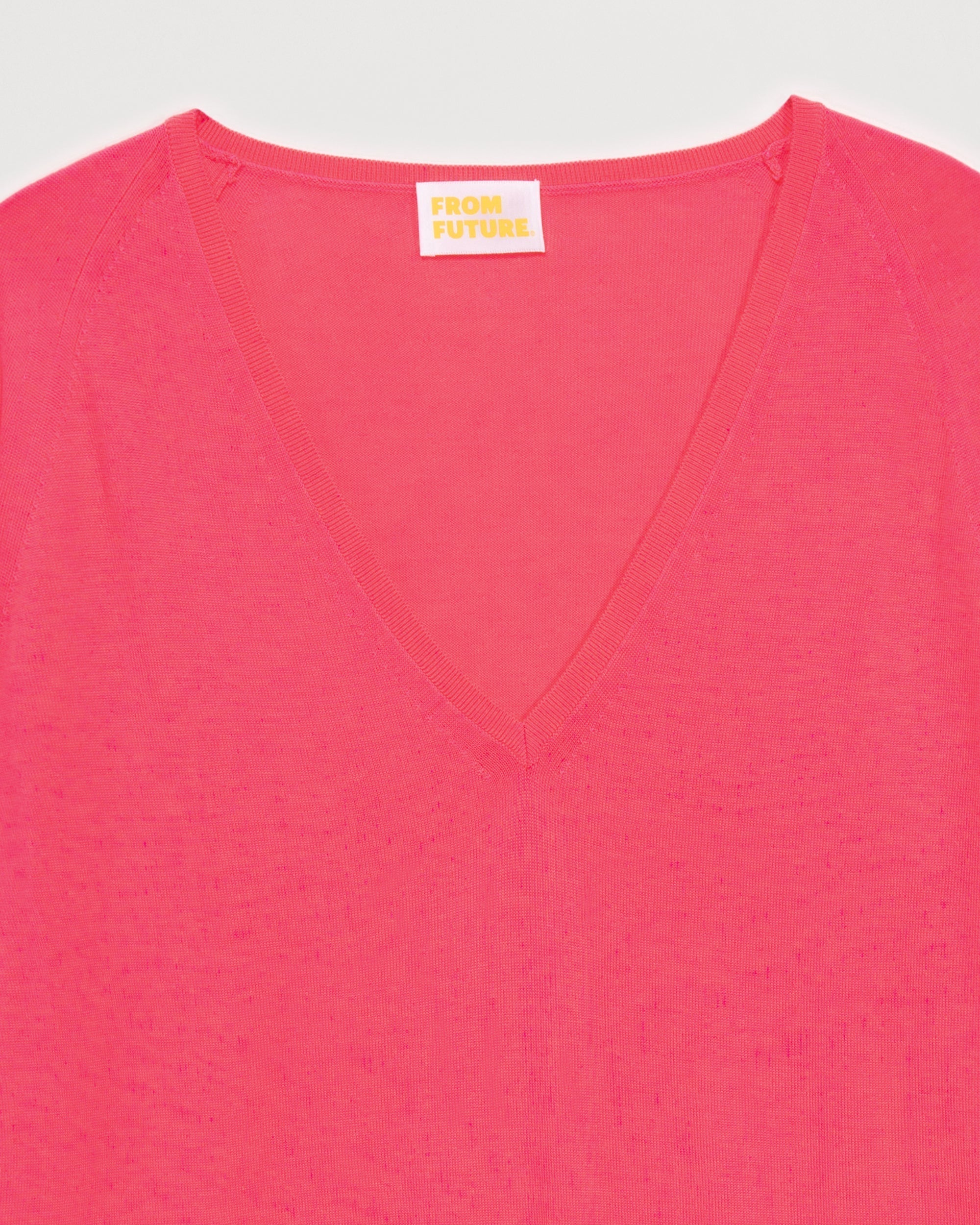 Pull à col V et coupe oversize en laine mérinos - Neon Pink