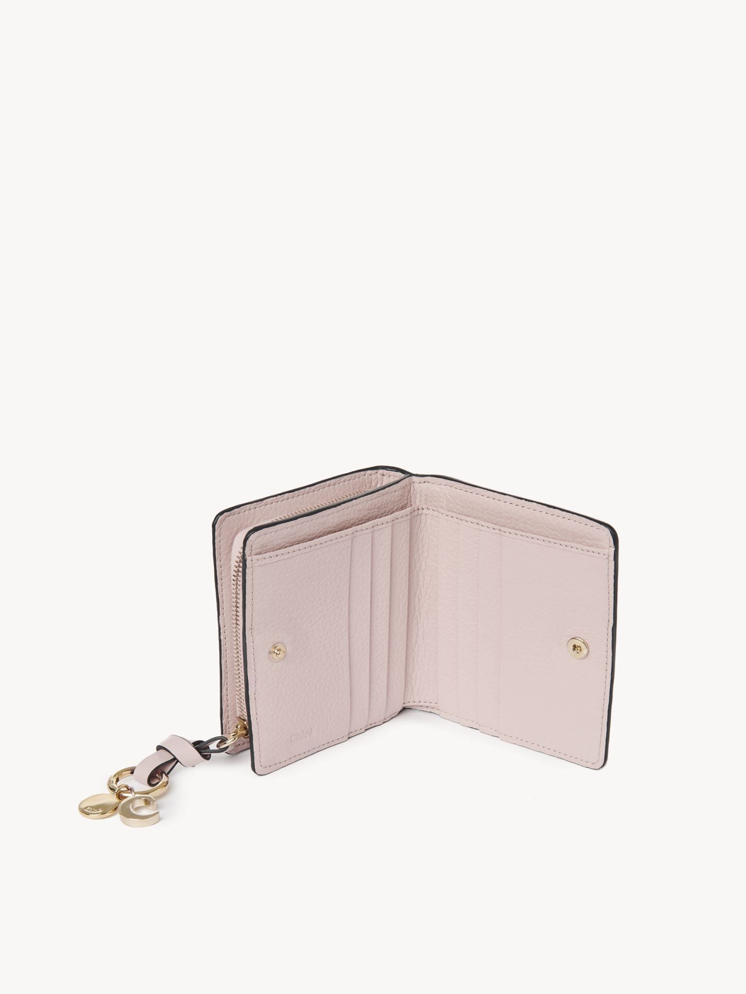 Portefeuille compact zippé Alphabet en cuir - Misty Lavender