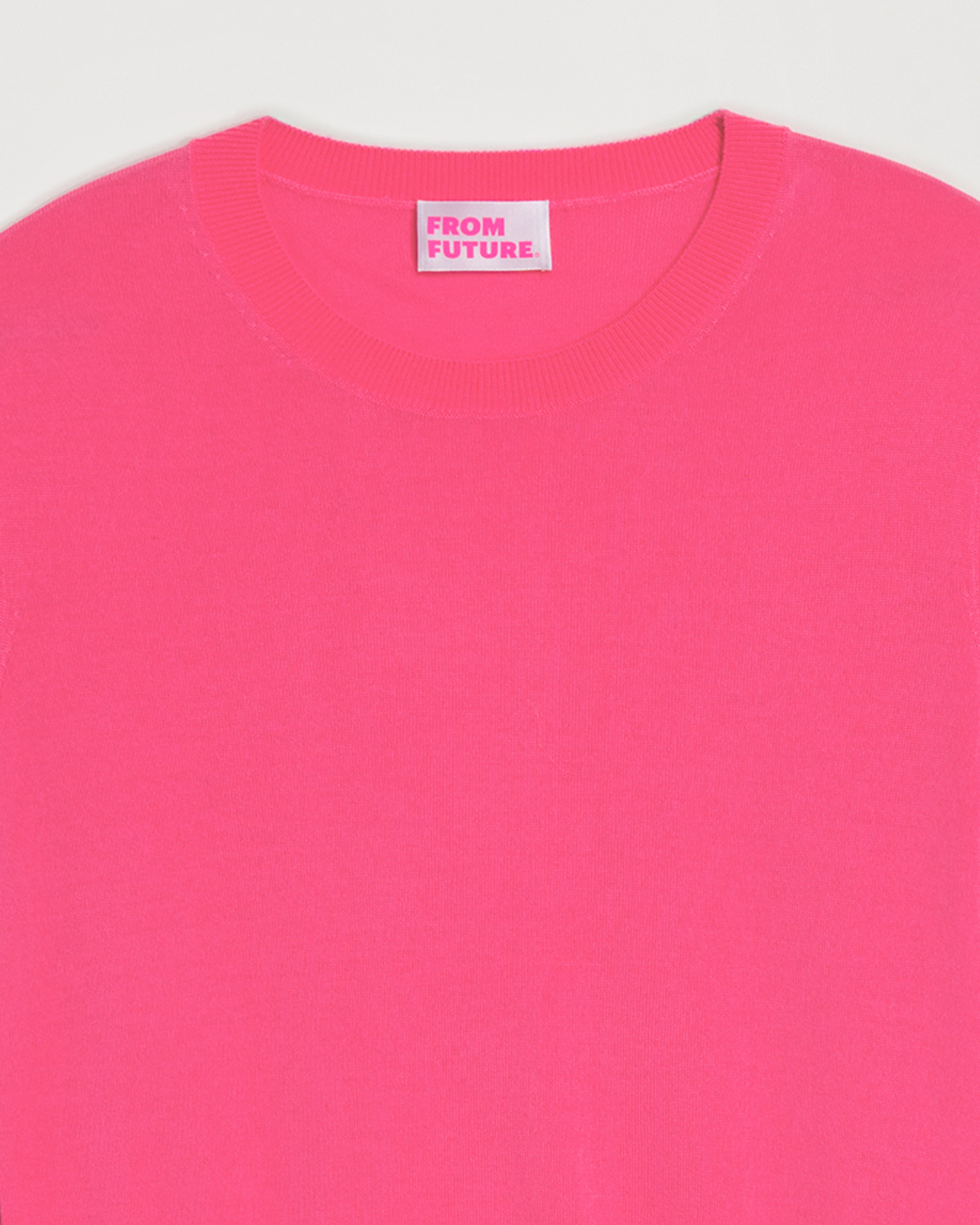 Pull à bord contrasté en laine mérinos - Washed Pink