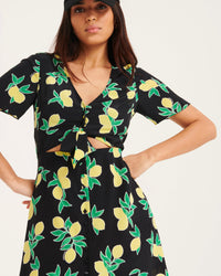 Robe courte Giulia en soie - Black Lemons