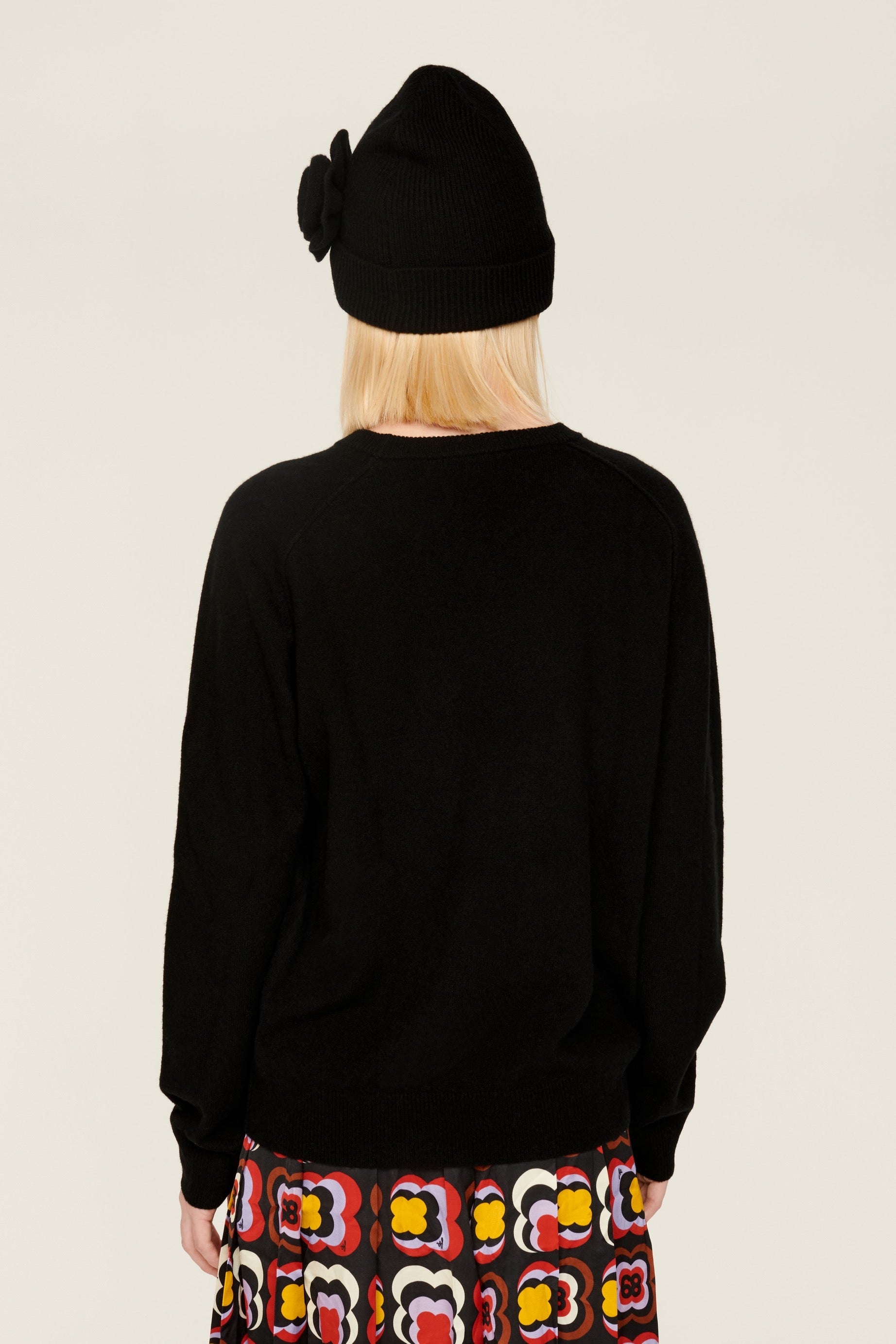 Pull à fleurs en relief - Noir