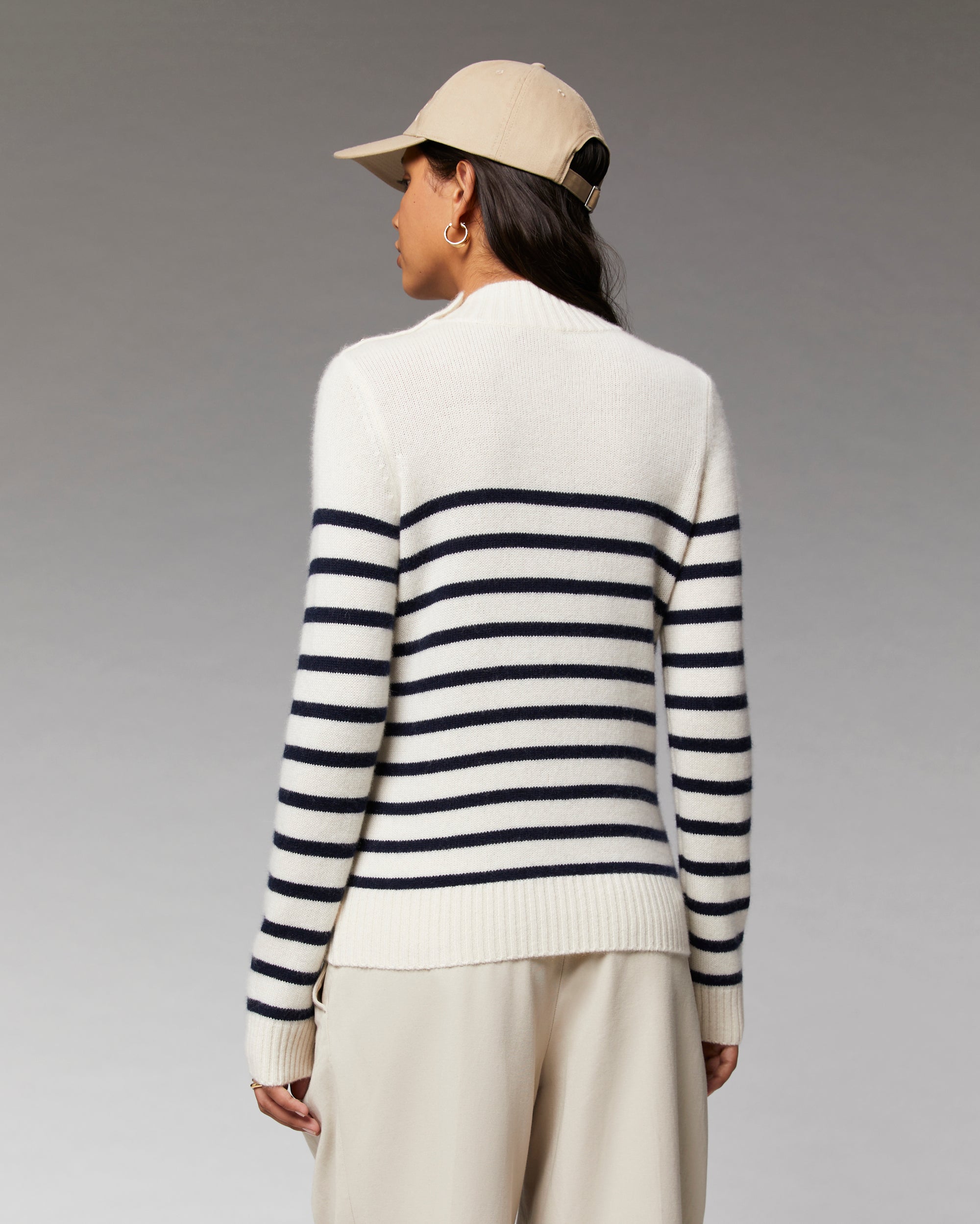 Pull marinière à col montant à bouton en cachemire - Prune