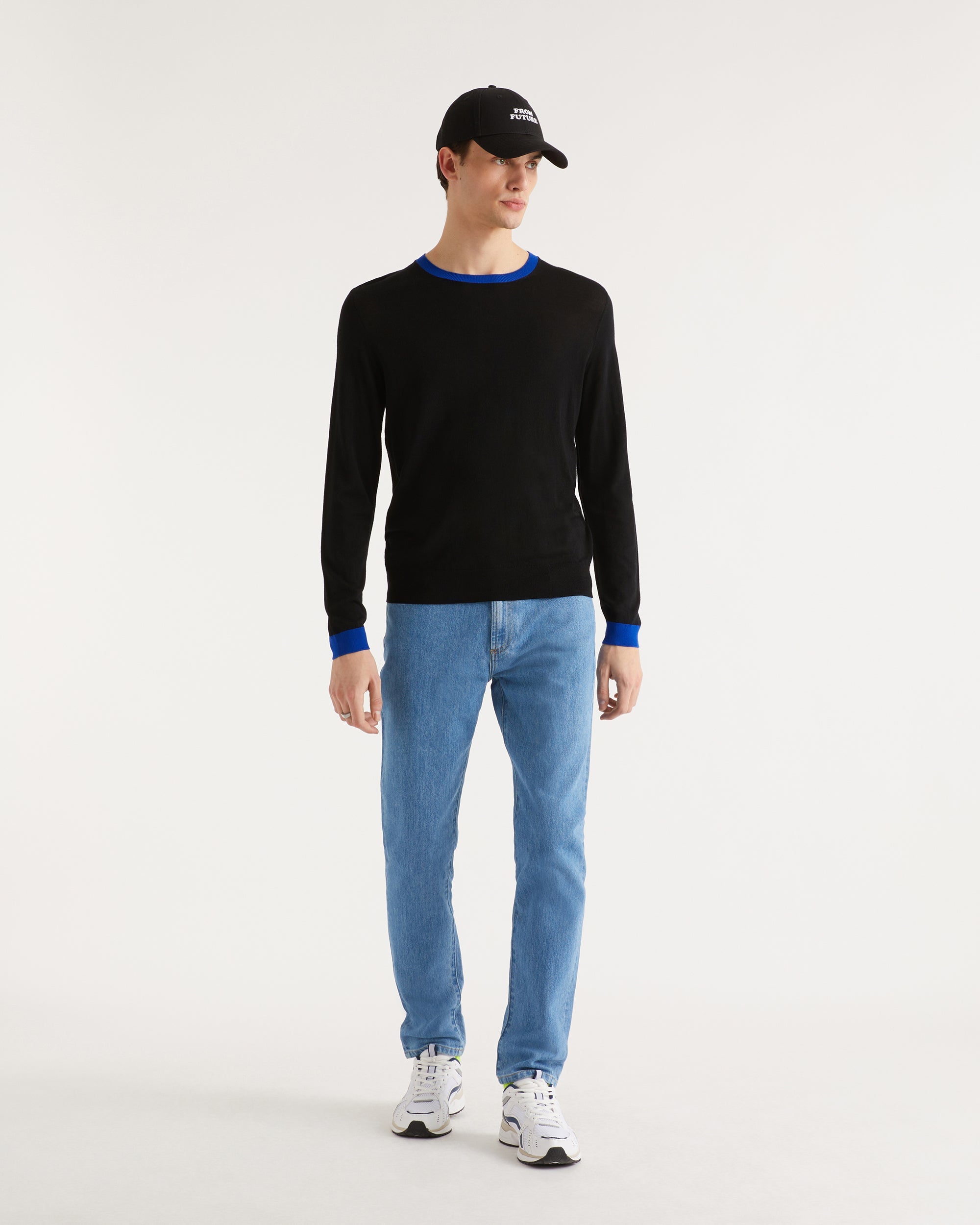Pull à col contrasté en laine mérinos - Black