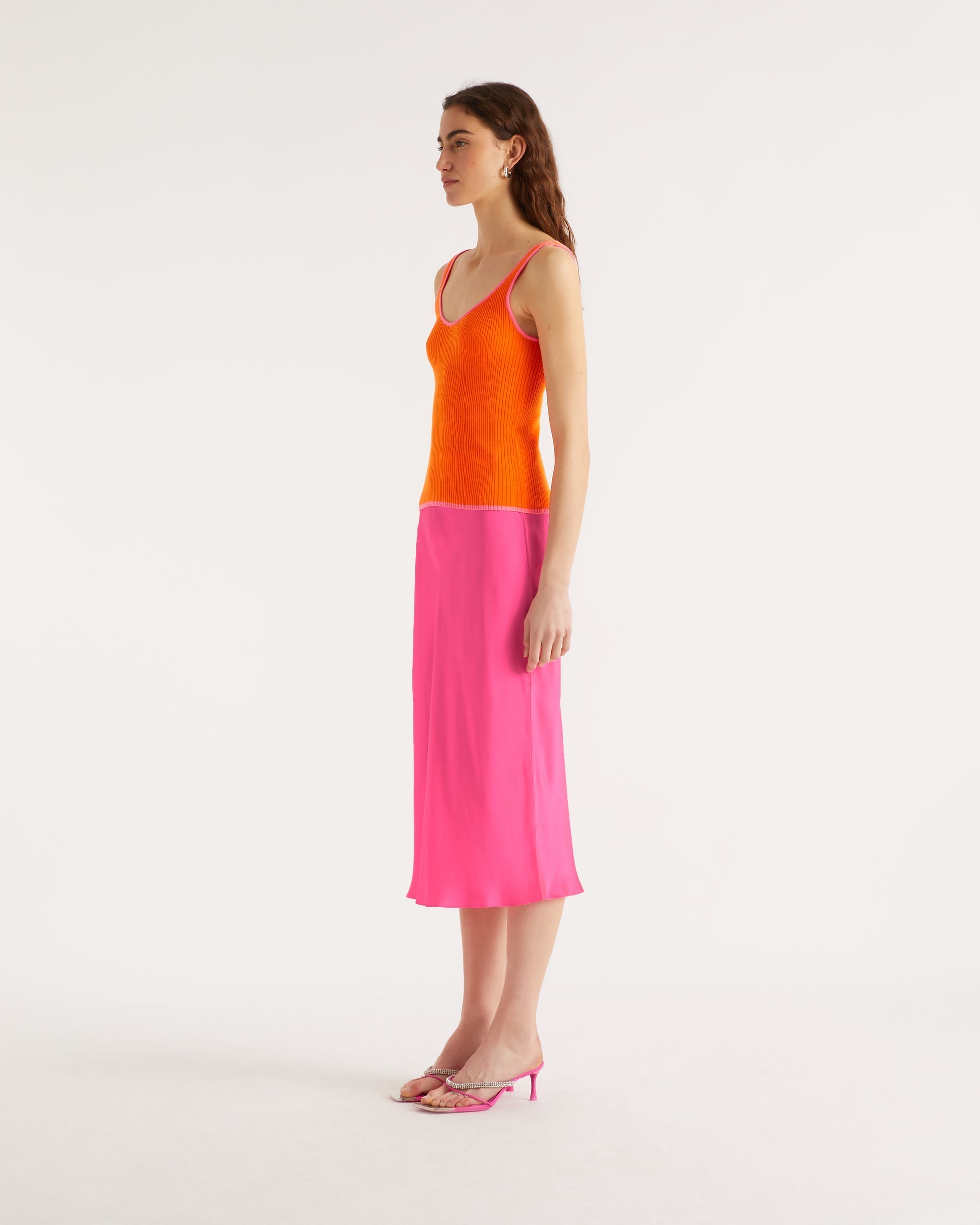 Jupe mi longue Gina en soie - Neon Pink