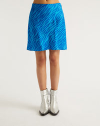 Mini jupe fluide Lenny en soie - Blue Zebra