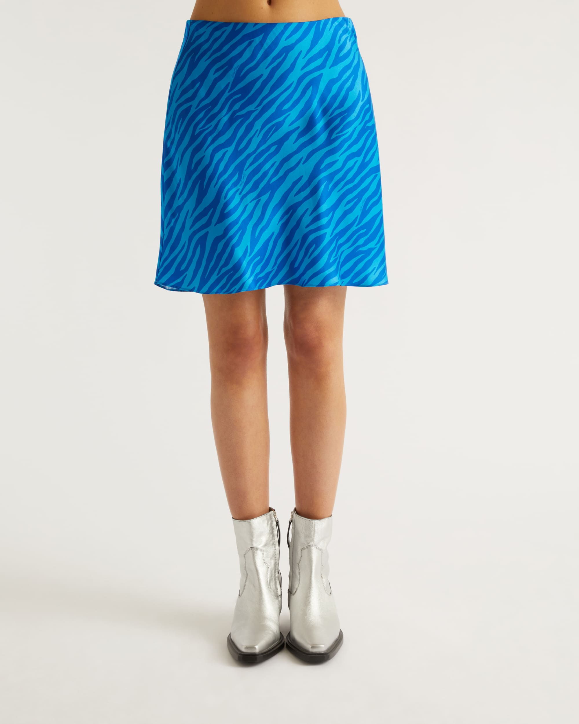 Mini jupe fluide Lenny en soie - Blue Zebra