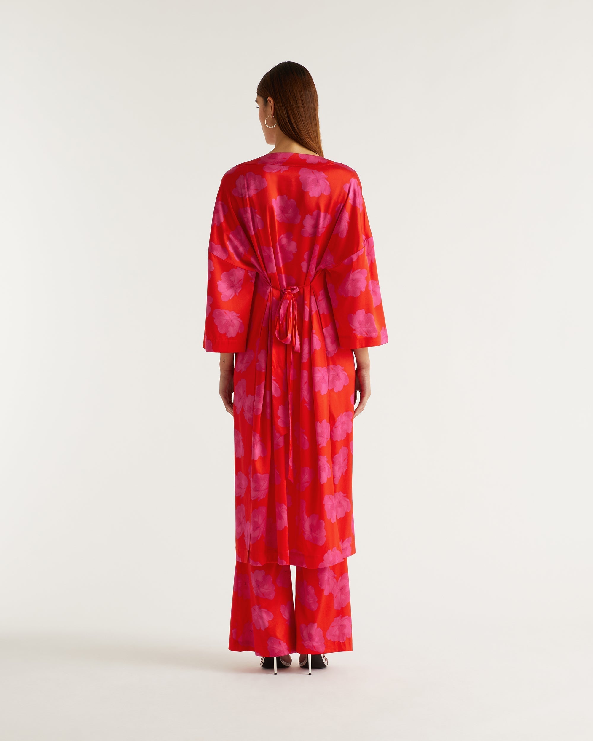 Kimono Katie à motif fleuri en soie - Red Poppy