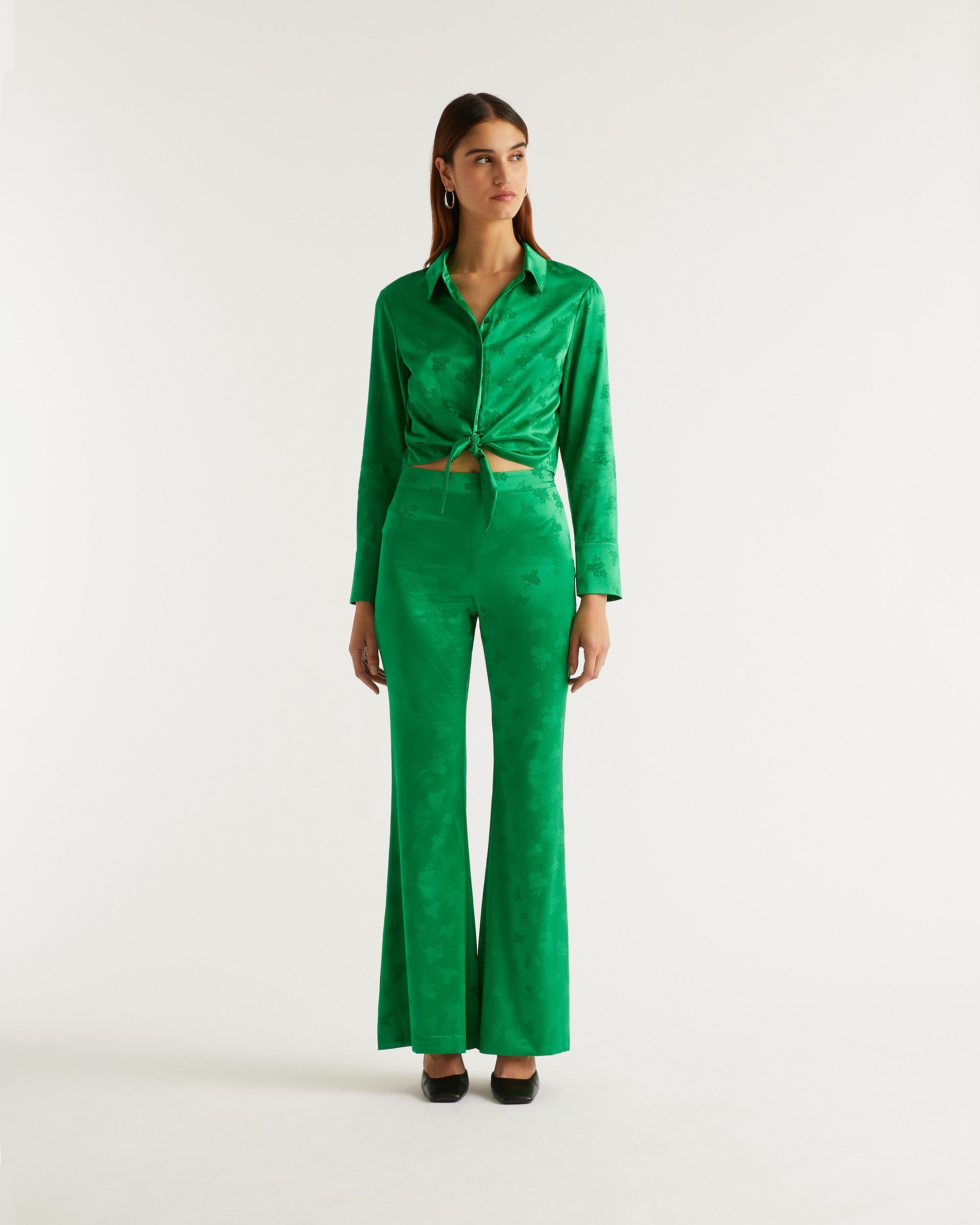 Pantalon flare Milla en soie - Green Jacquard