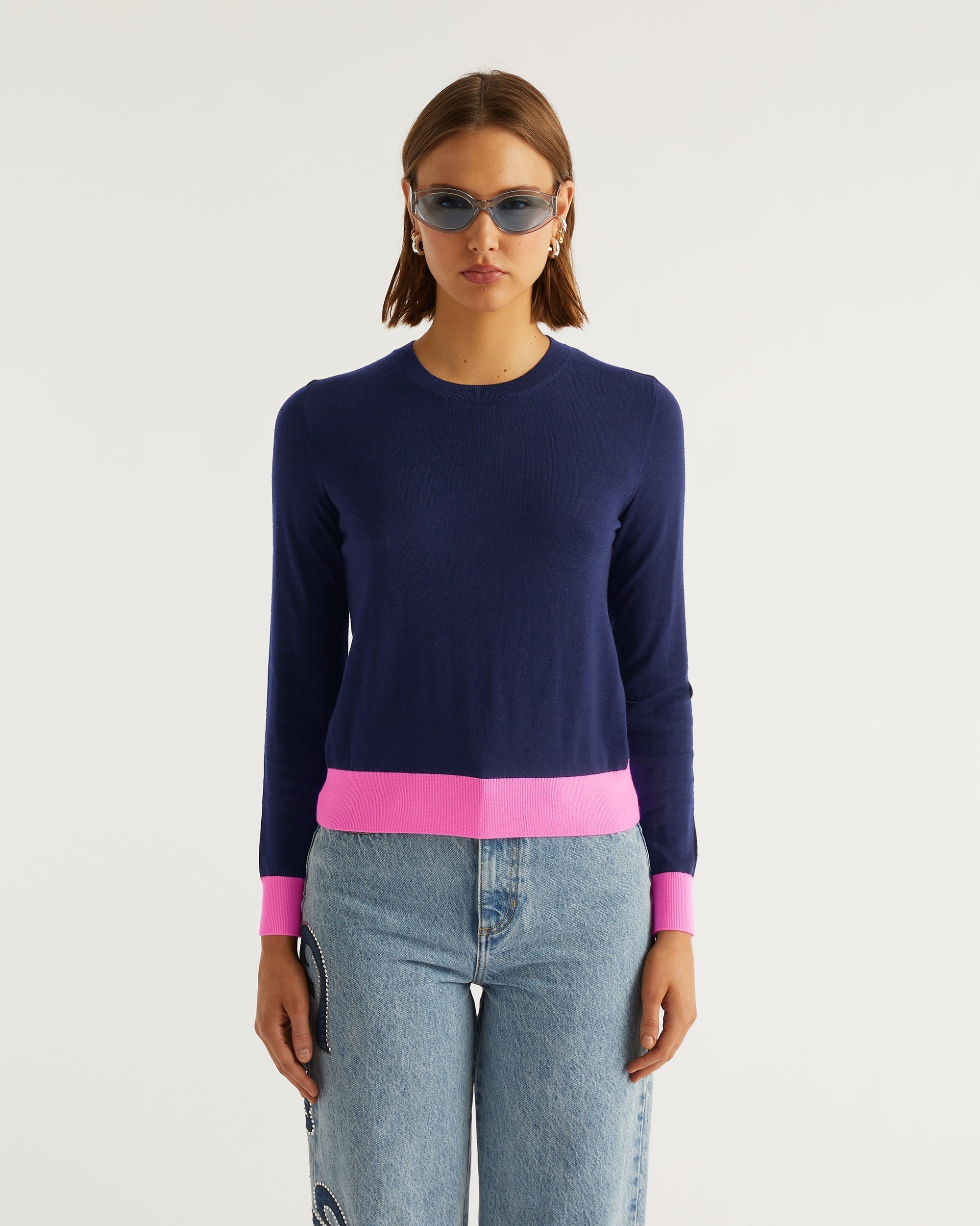 Pull à bord contrasté en laine mérinos - Navy