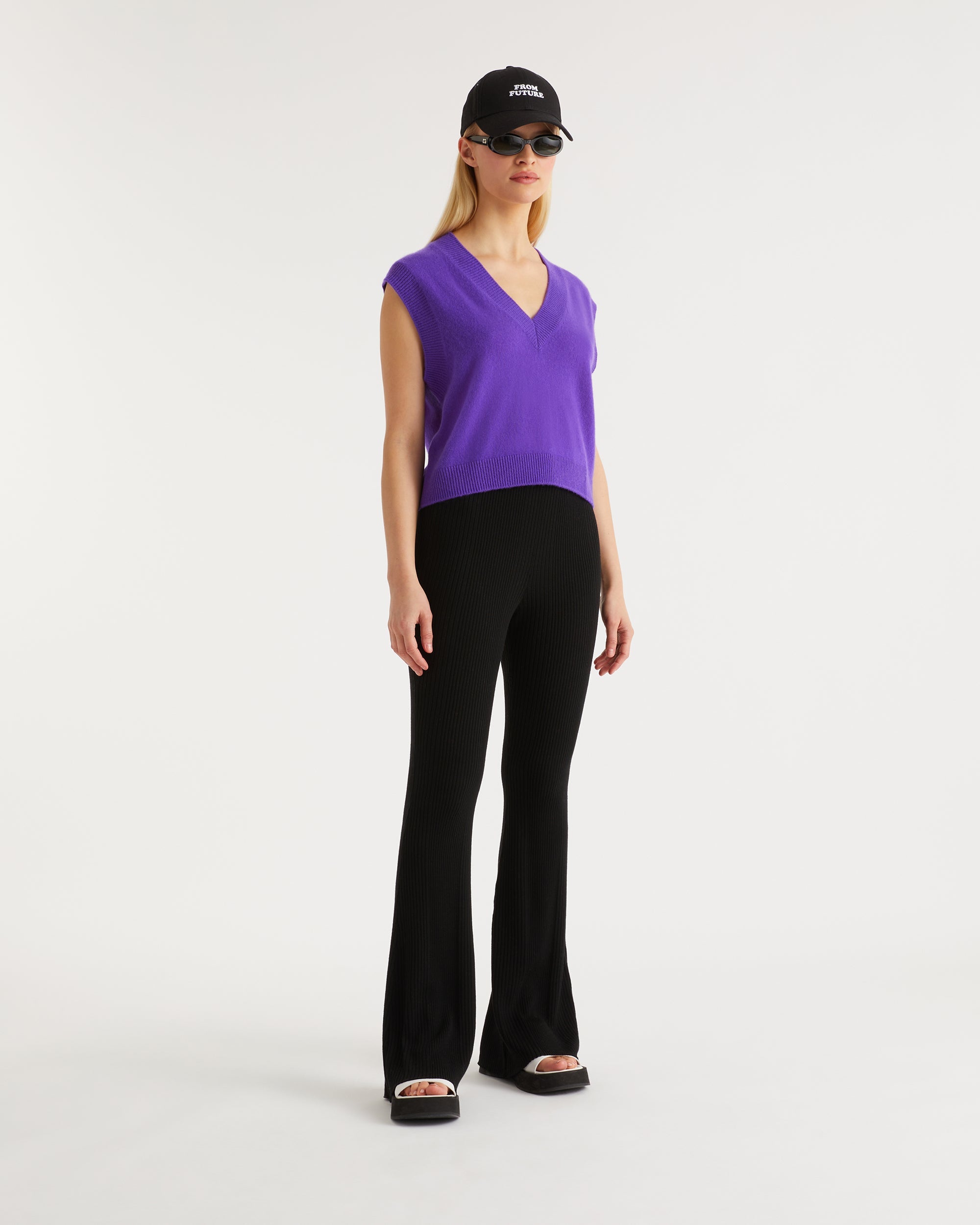 Pull sans manches à col V classique en cachemire - Neon Purple