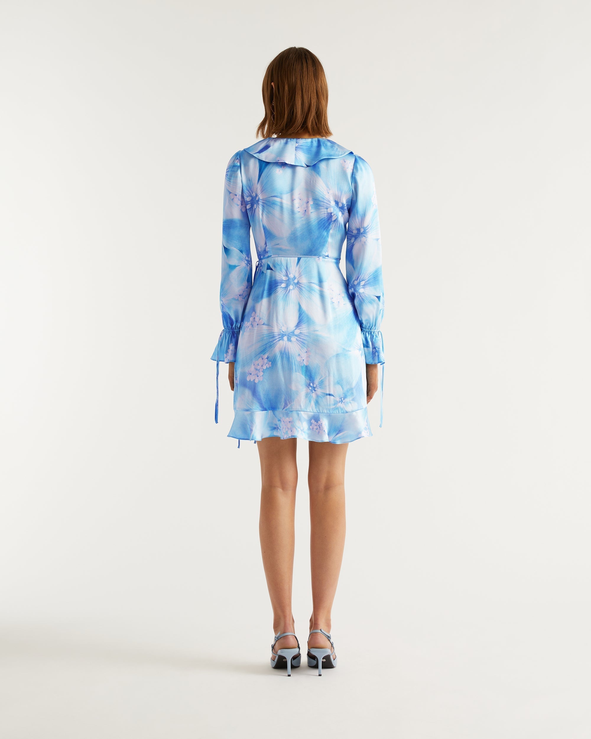 Robe courte Keira en soie - Magic Flowers