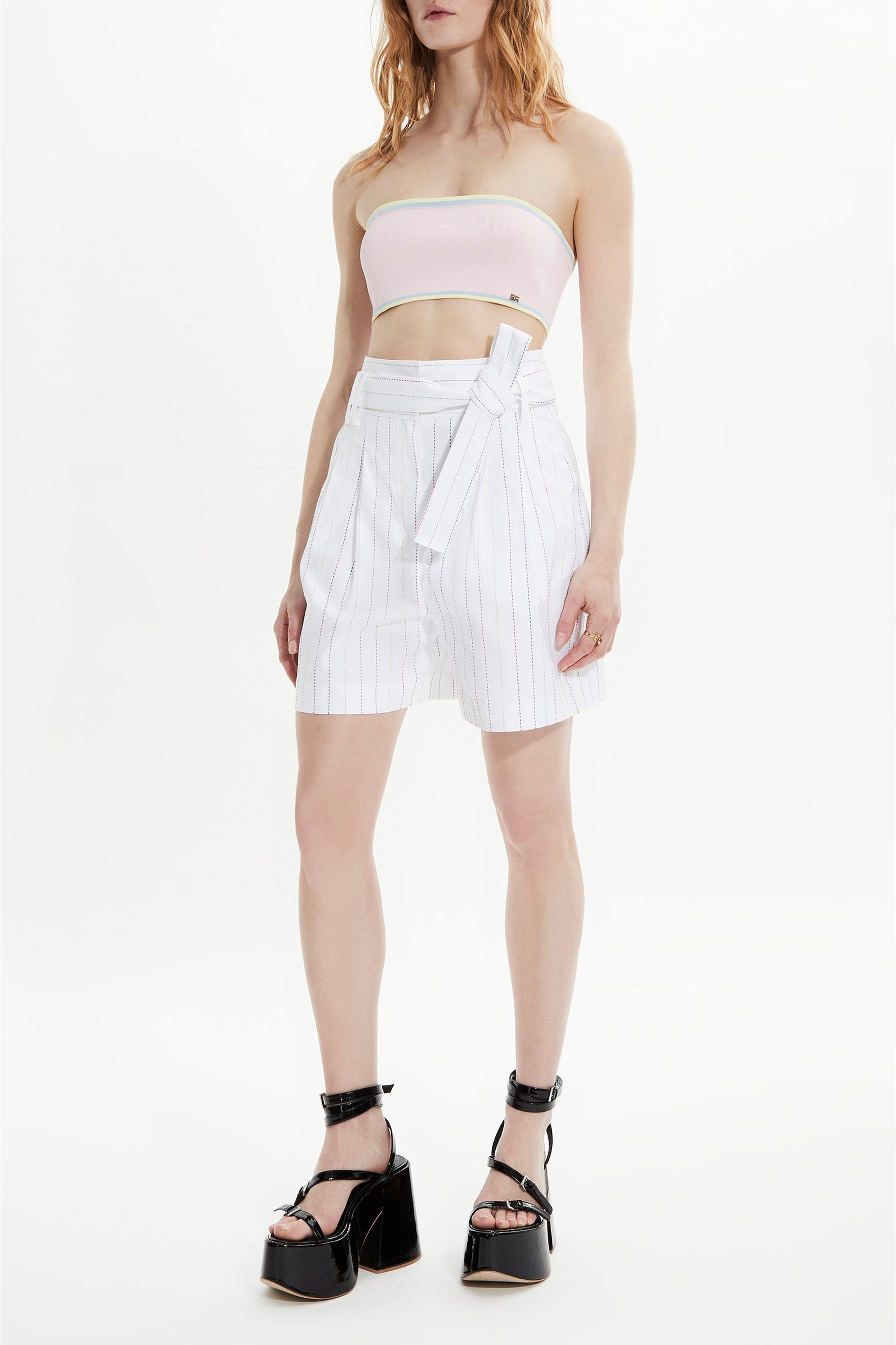 Short à fines rayures taille haute - Blanc