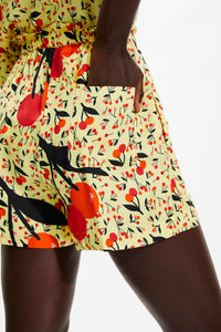 Short de créateur à motifs cerise - Baby Yellow