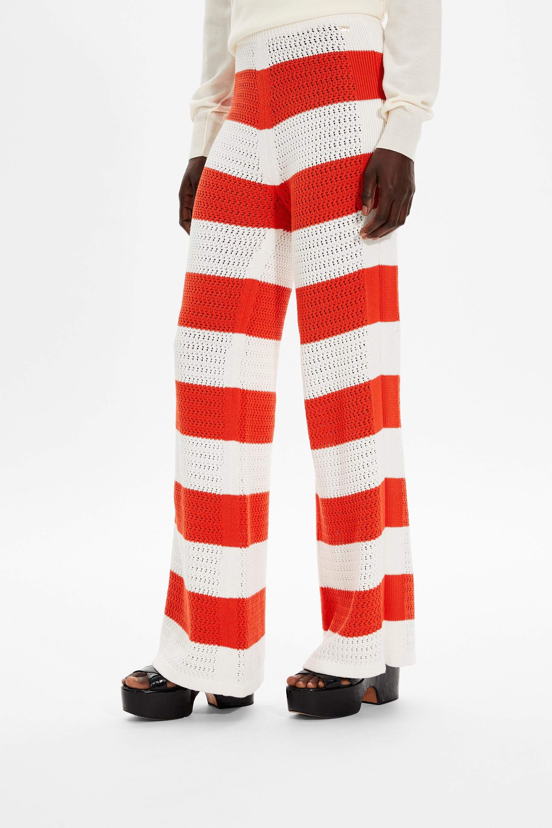Pantalon ajouré et bicolore rayé - Corail & Écru