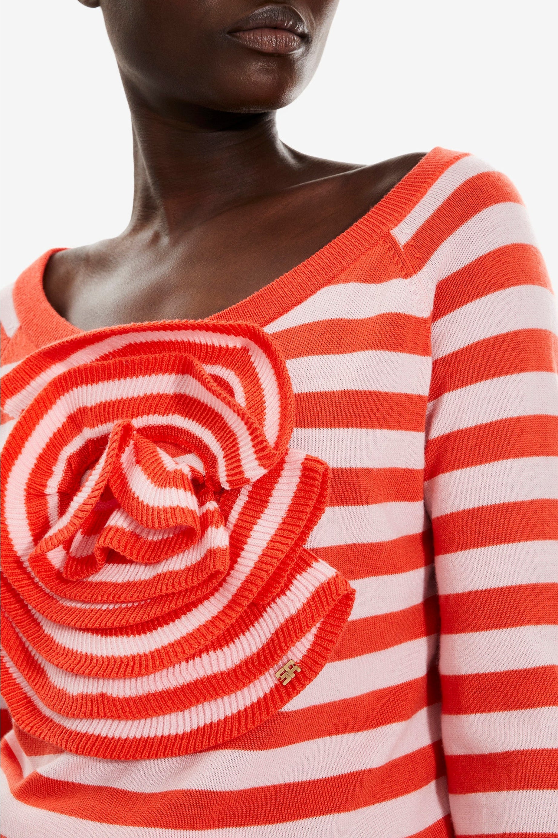 Pull à motifs fleurs rayé en laine - Corail & Baby Pink
