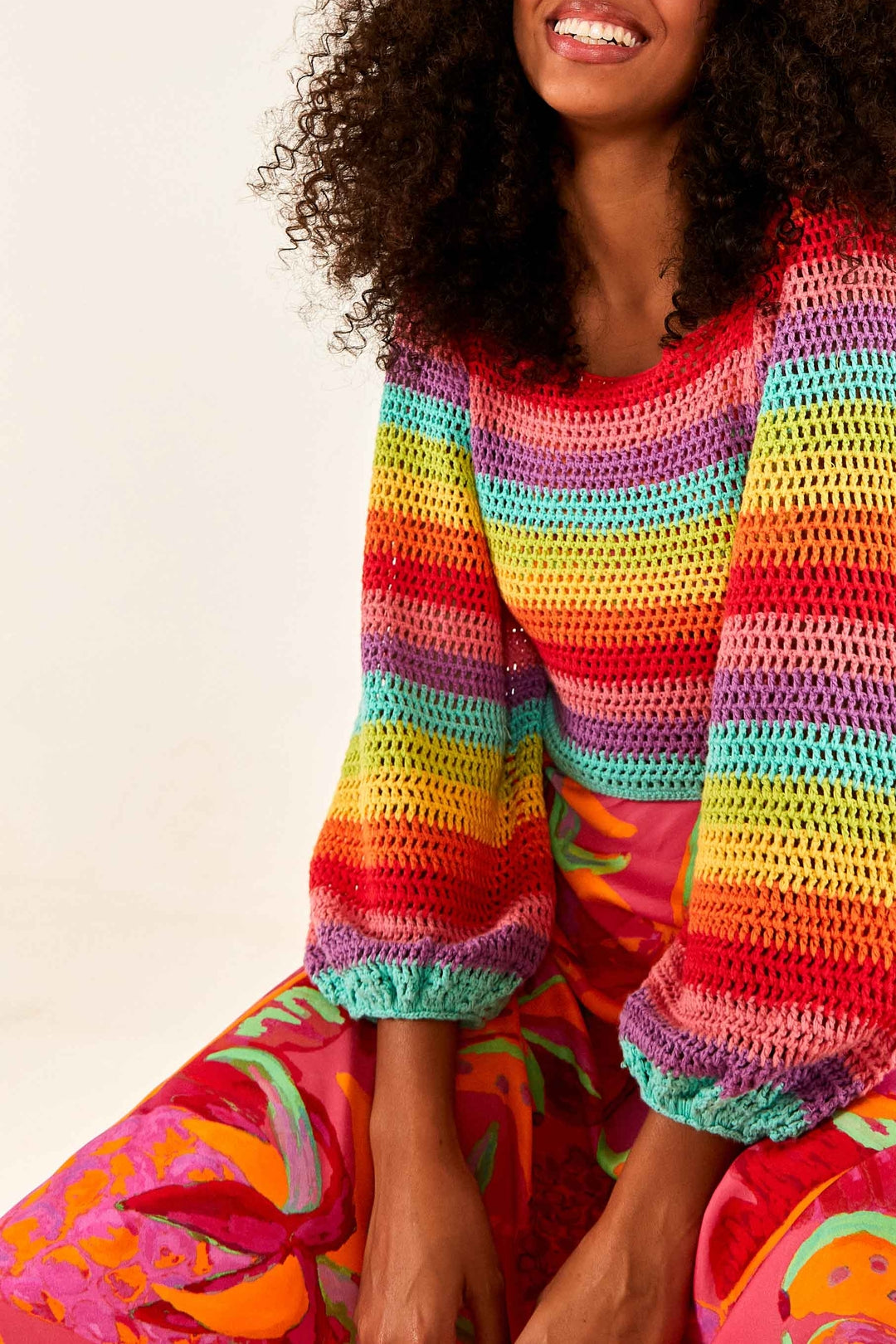 Pull à manches bouffantes en crochet - Multicolore