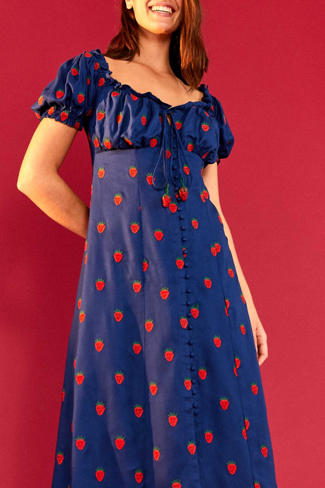 Robe midi à motif de fraises au point de croix - Bleu