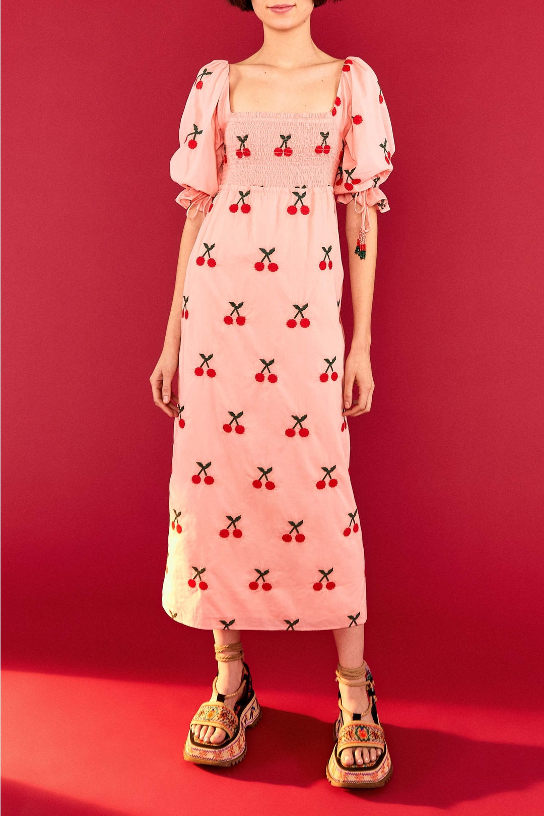 Robe midi à motif de cerises au point de croix en coton - Rose