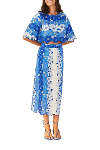 Blouse courte à rayures fleuries en lin - Bleu